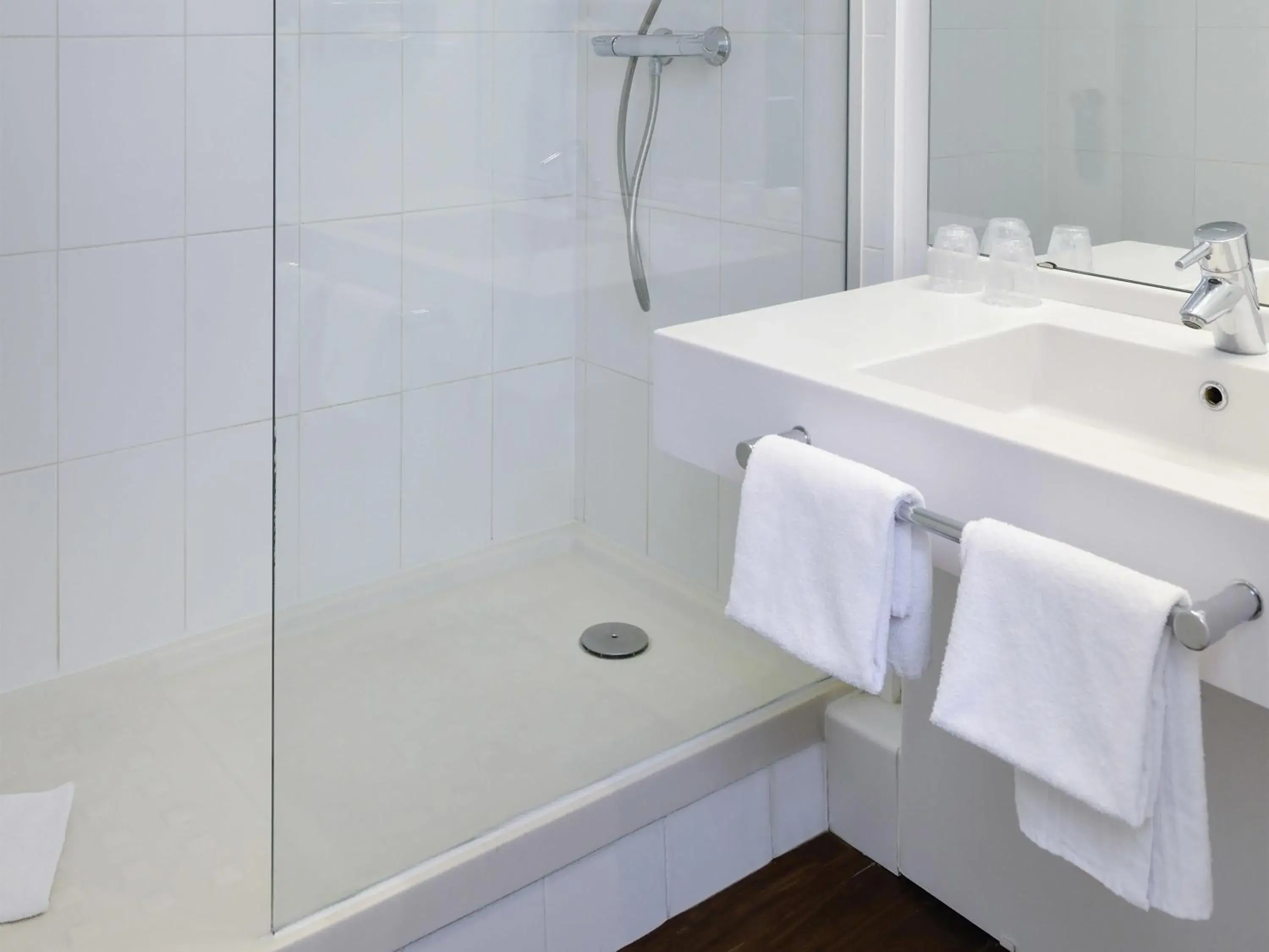 Bedroom in ibis Styles Angoulême Nord - hôtel restaurant Bedroom in ibis Styles Angoulême Nord - hôtel restaurant