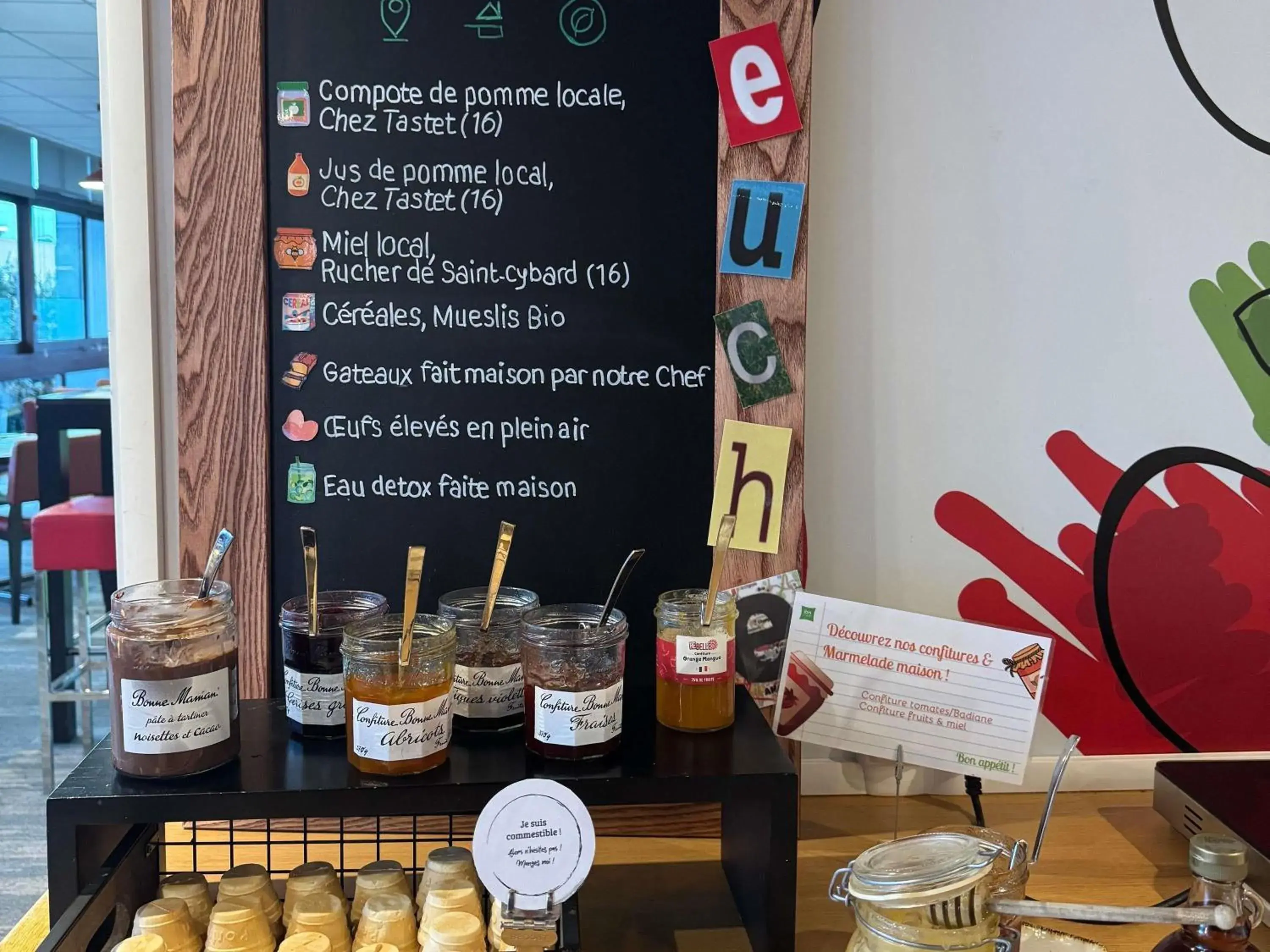 Property building in ibis Styles Angoulême Nord - hôtel restaurant Property building in ibis Styles Angoulême Nord - hôtel restaurant