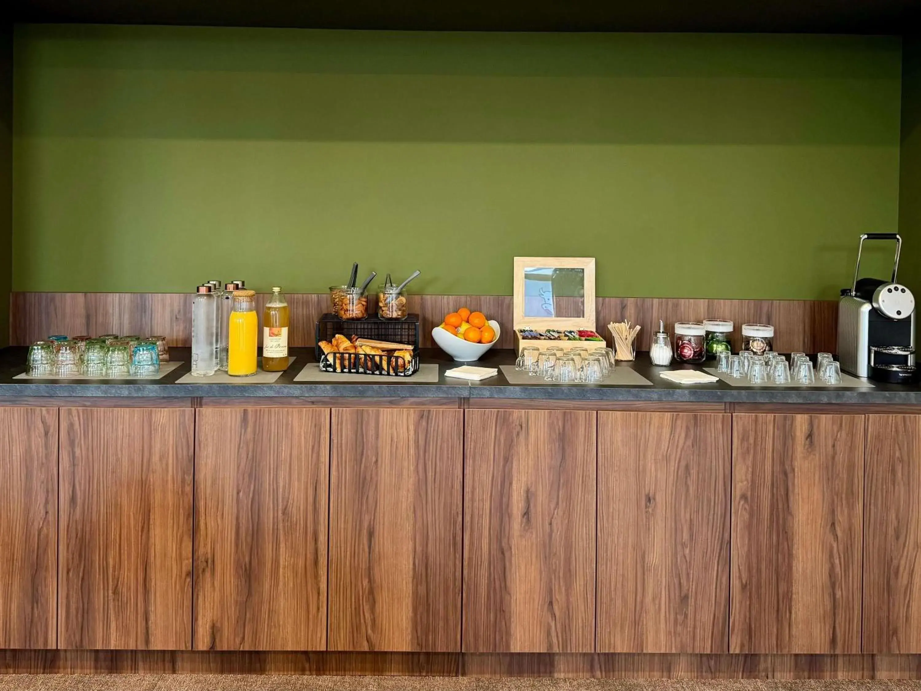 Meeting/conference room in ibis Styles Angoulême Nord - hôtel restaurant Meeting/conference room in ibis Styles Angoulême Nord - hôtel restaurant