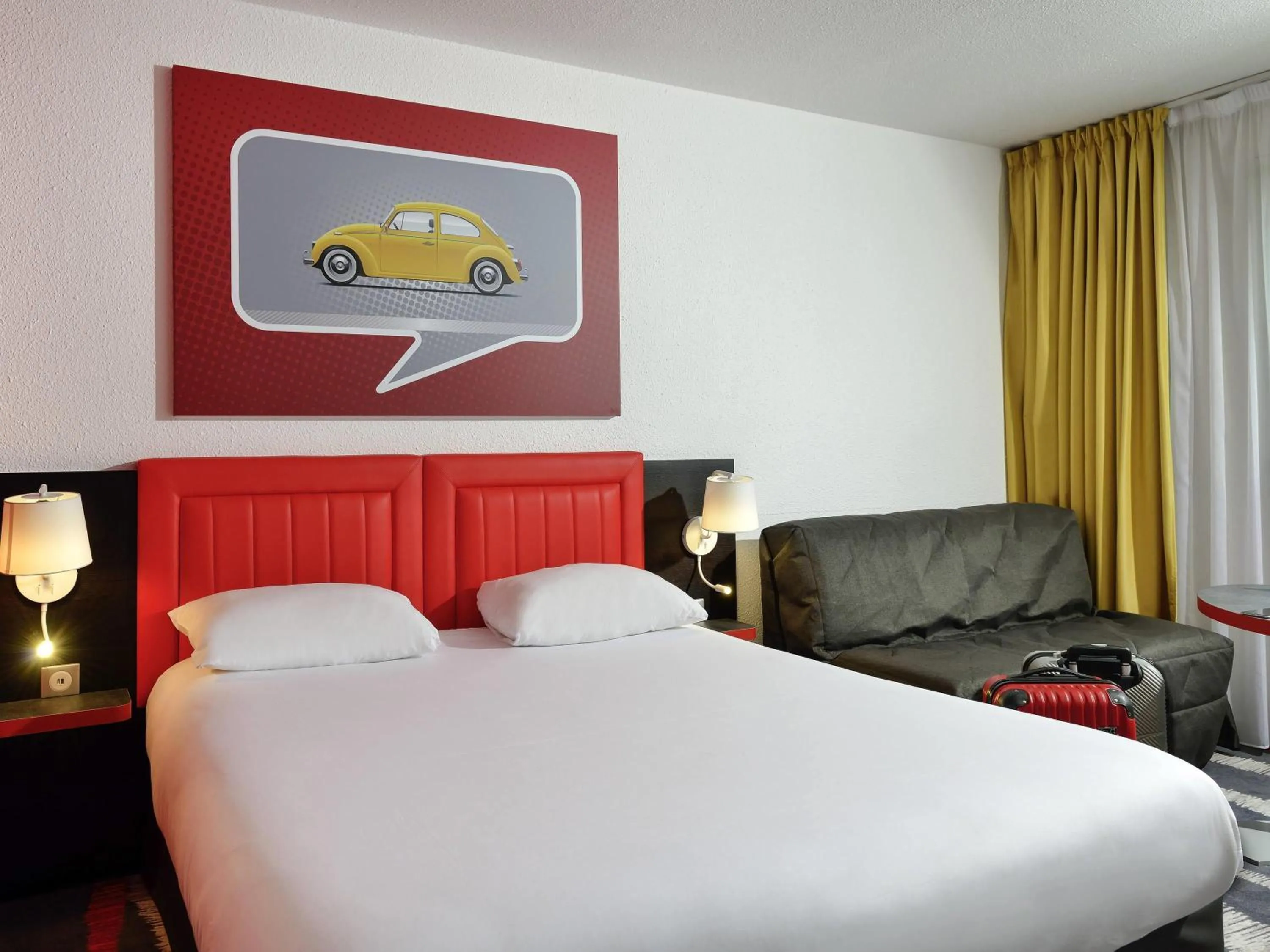 Bedroom, Bed in ibis Styles Angoulême Nord - hôtel restaurant