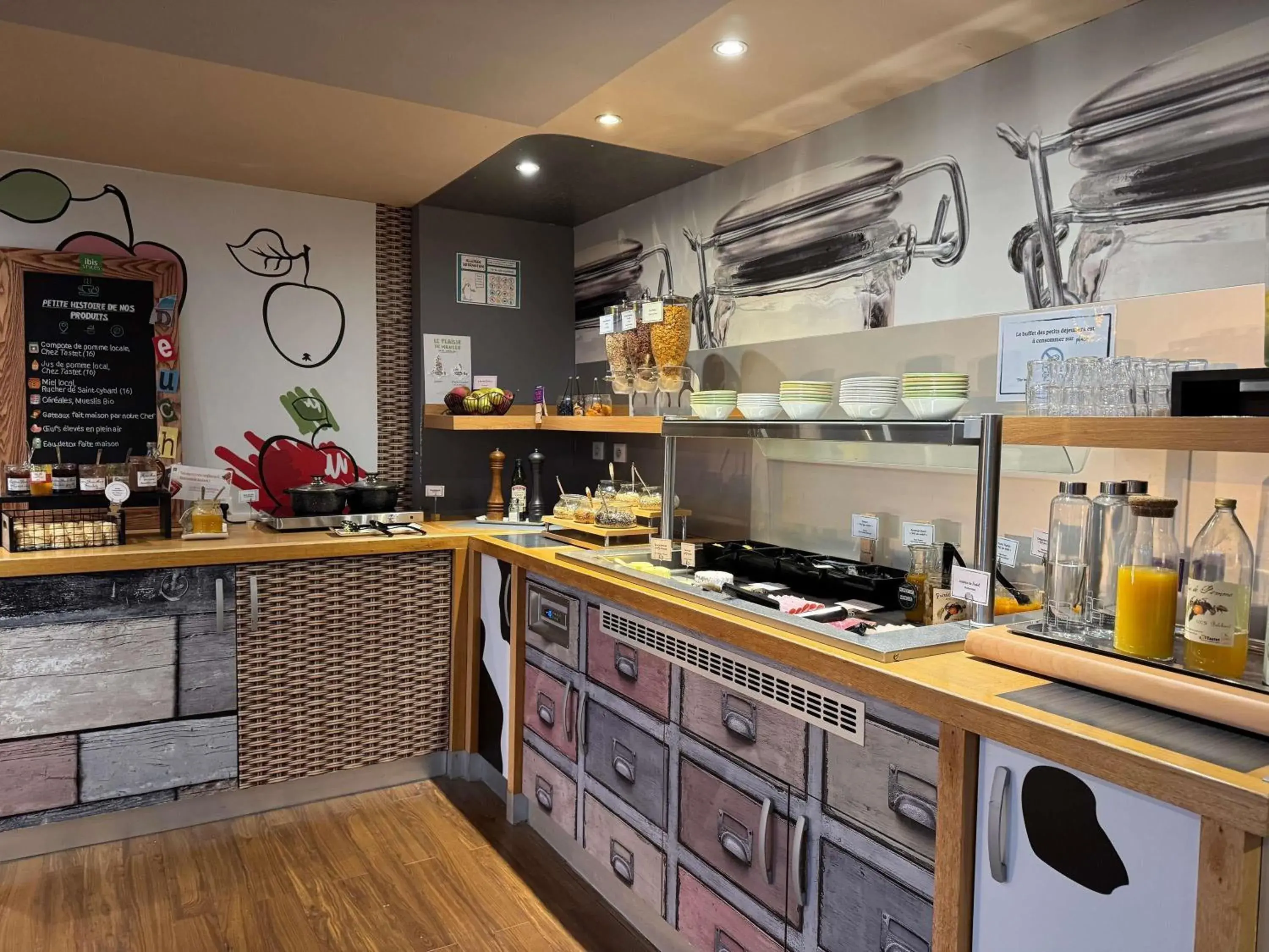 Property building in ibis Styles Angoulême Nord - hôtel restaurant Property building in ibis Styles Angoulême Nord - hôtel restaurant