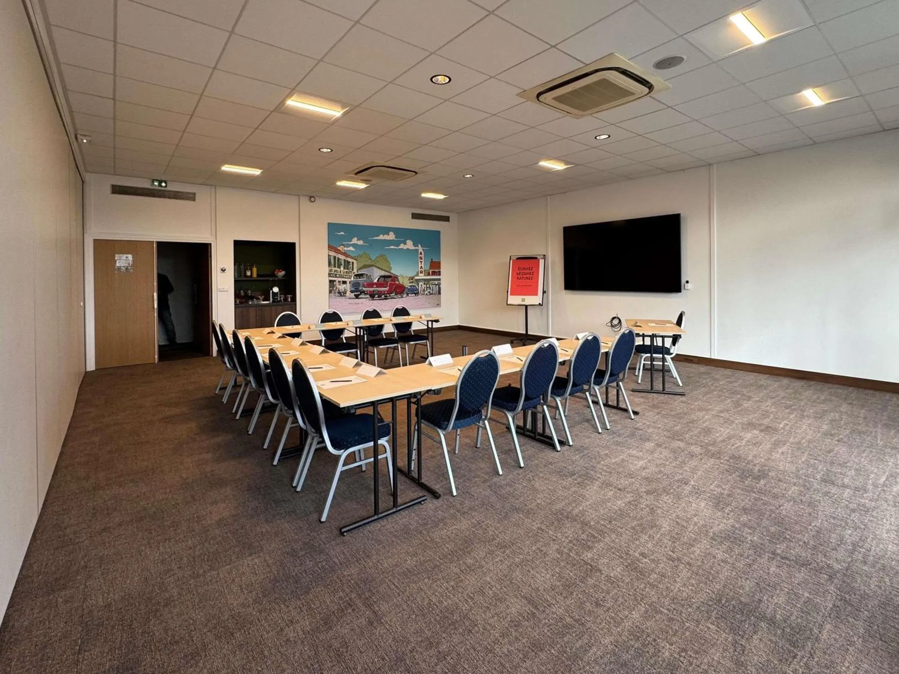 Meeting/conference room in ibis Styles Angoulême Nord - hôtel restaurant Meeting/conference room in ibis Styles Angoulême Nord - hôtel restaurant