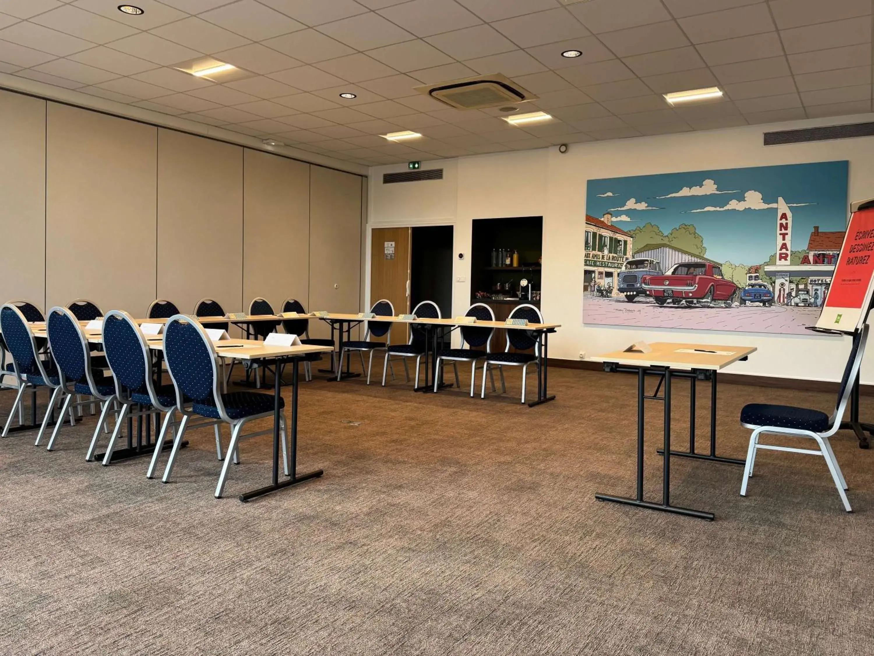 Meeting/conference room in ibis Styles Angoulême Nord - hôtel restaurant Meeting/conference room in ibis Styles Angoulême Nord - hôtel restaurant