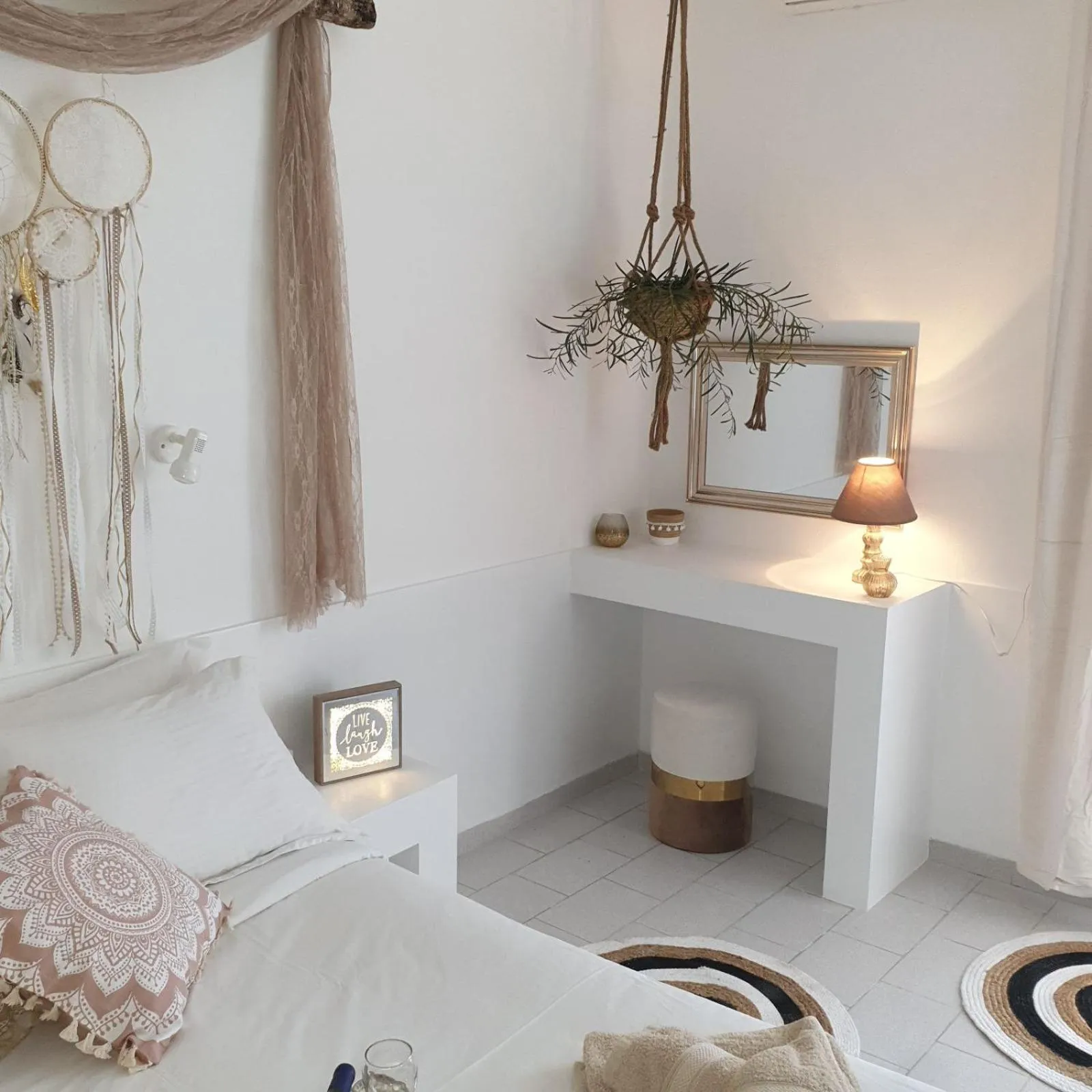 Bed in Sagma Central Rooms