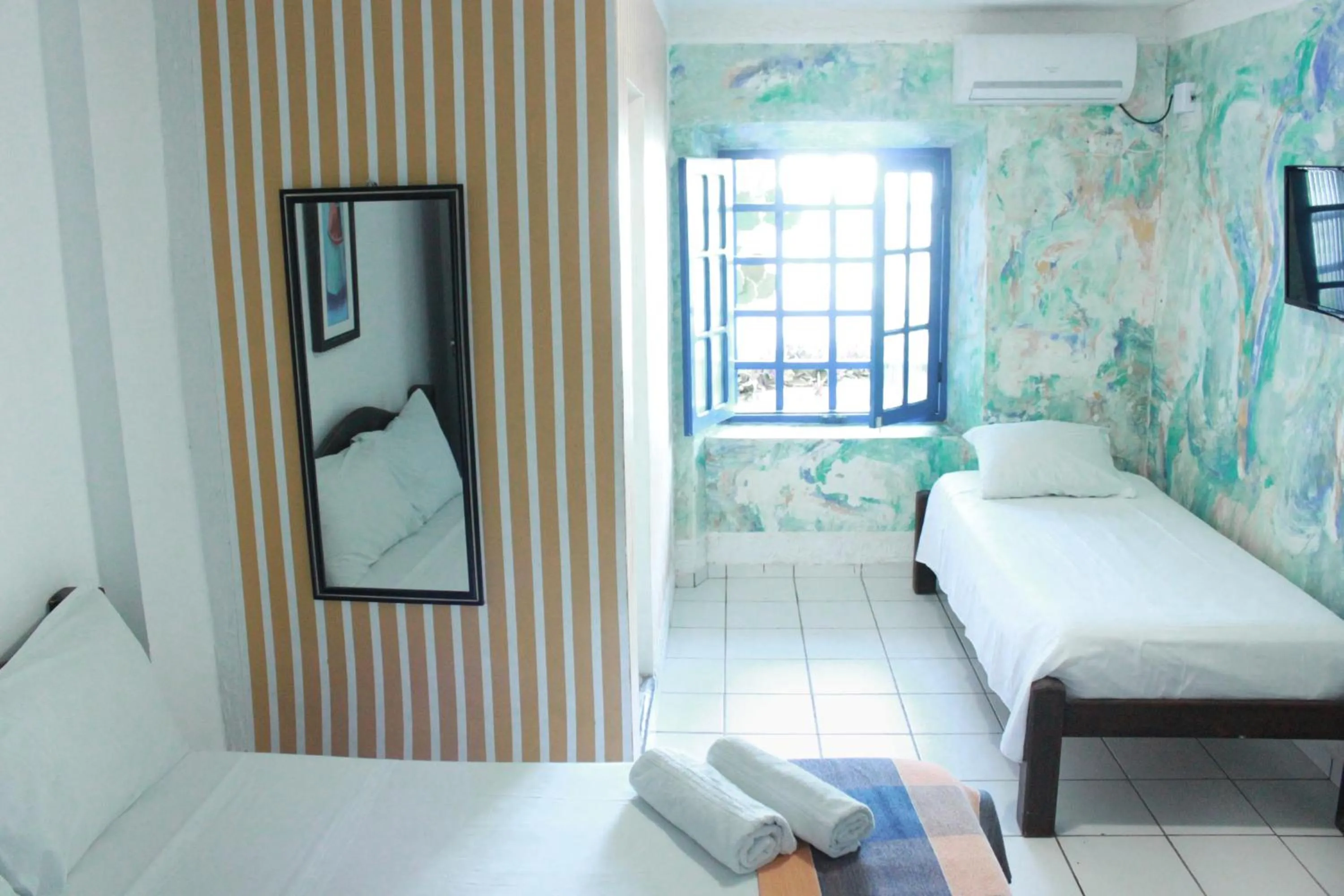 Property building, Bed in Pousada Ruínas do Pilar
