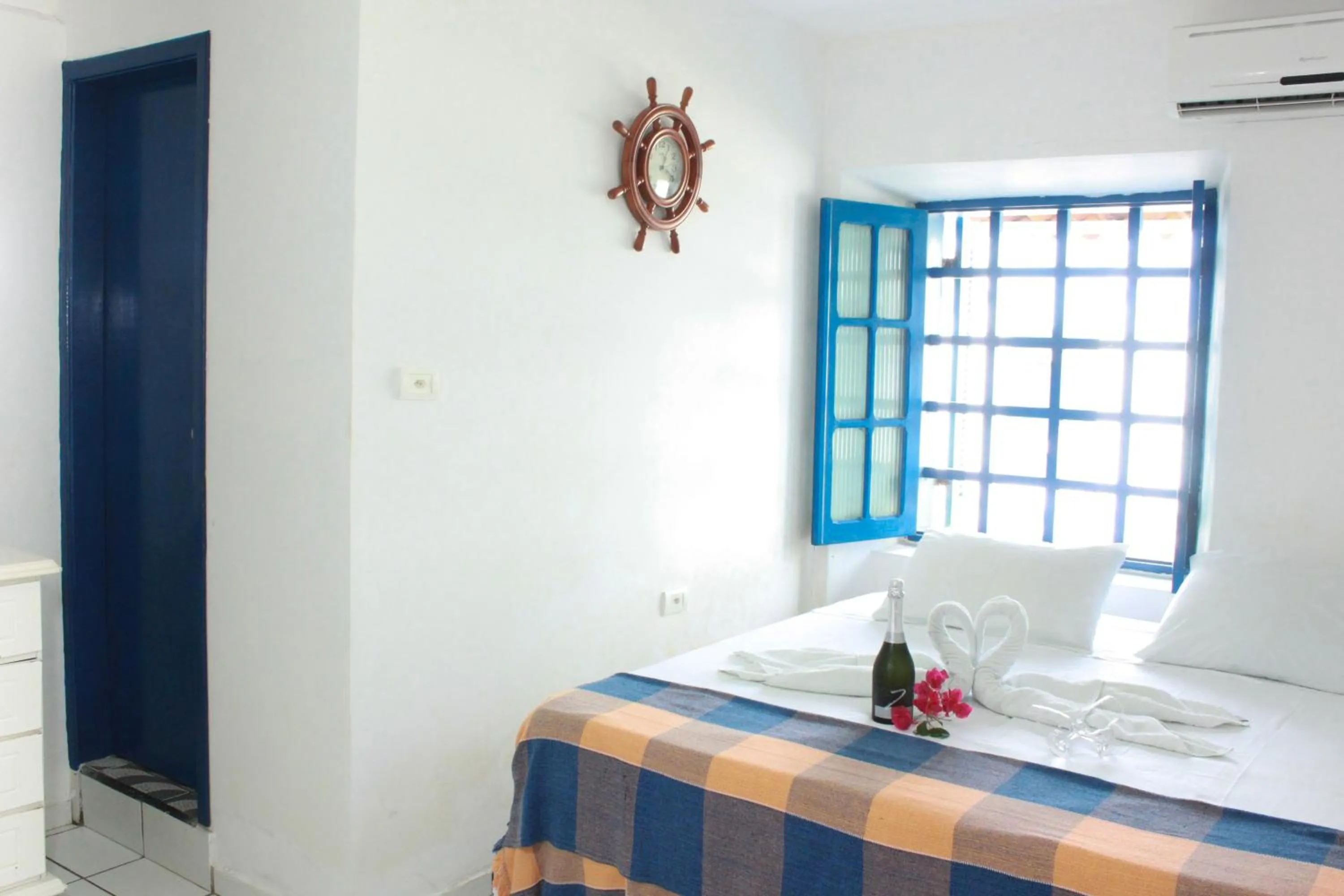 Photo of the whole room, Bed in Pousada Ruínas do Pilar