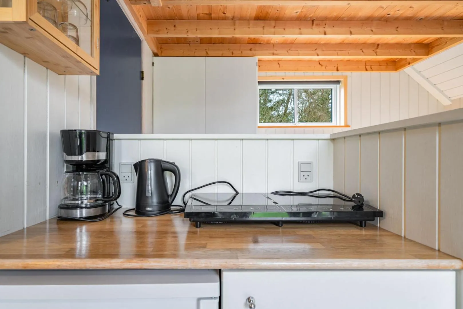 Kitchen or kitchenette in Lindvig - Ferie i naturen