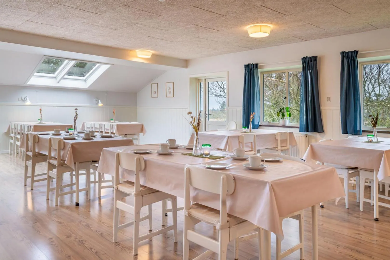 Communal kitchen in Lindvig - Ferie i naturen