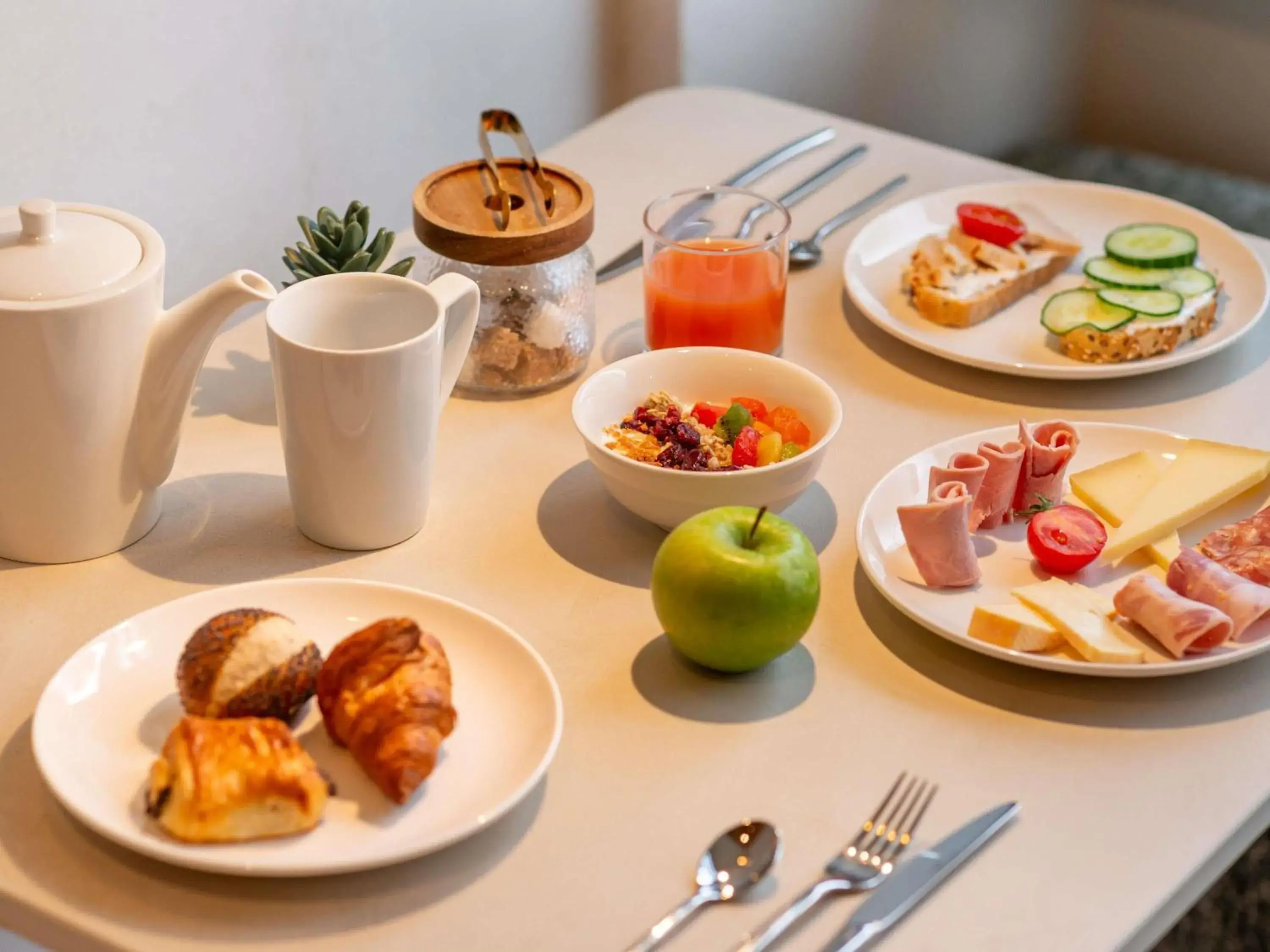 Breakfast in Mercure Colmar Centre Unterlinden Breakfast in Mercure Colmar Centre Unterlinden