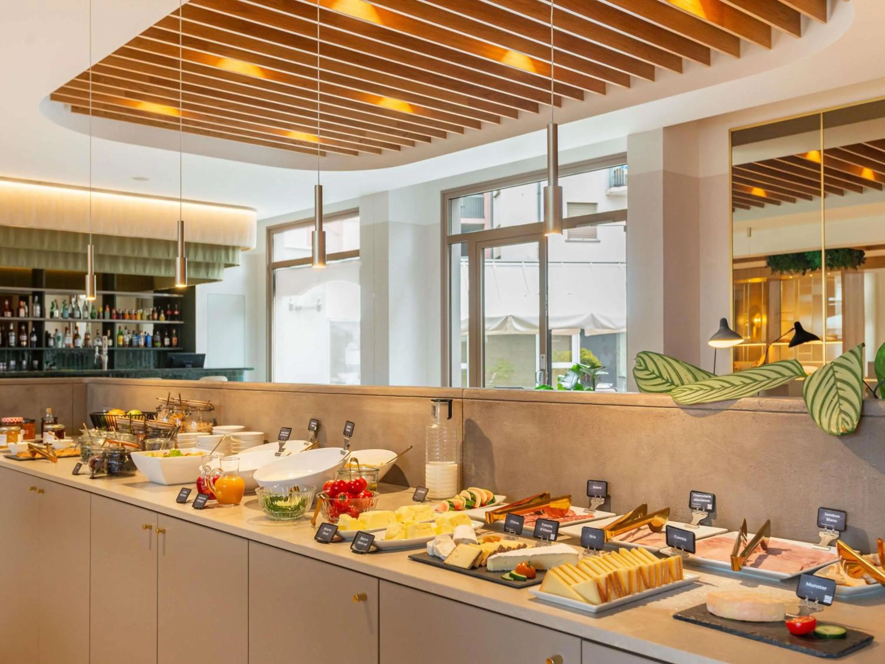 Breakfast in Mercure Colmar Centre Unterlinden