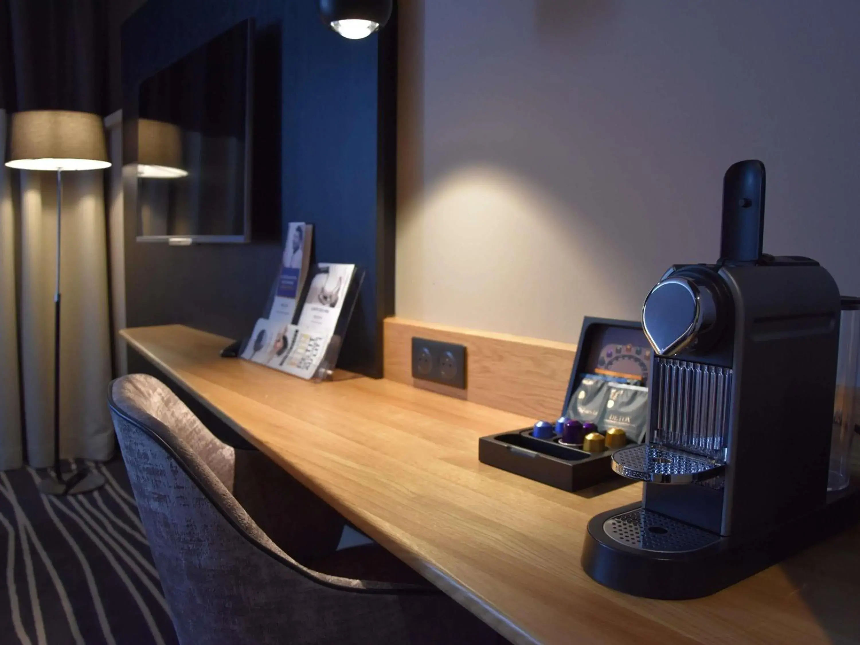 Bedroom in Mercure Colmar Centre Unterlinden Bedroom in Mercure Colmar Centre Unterlinden