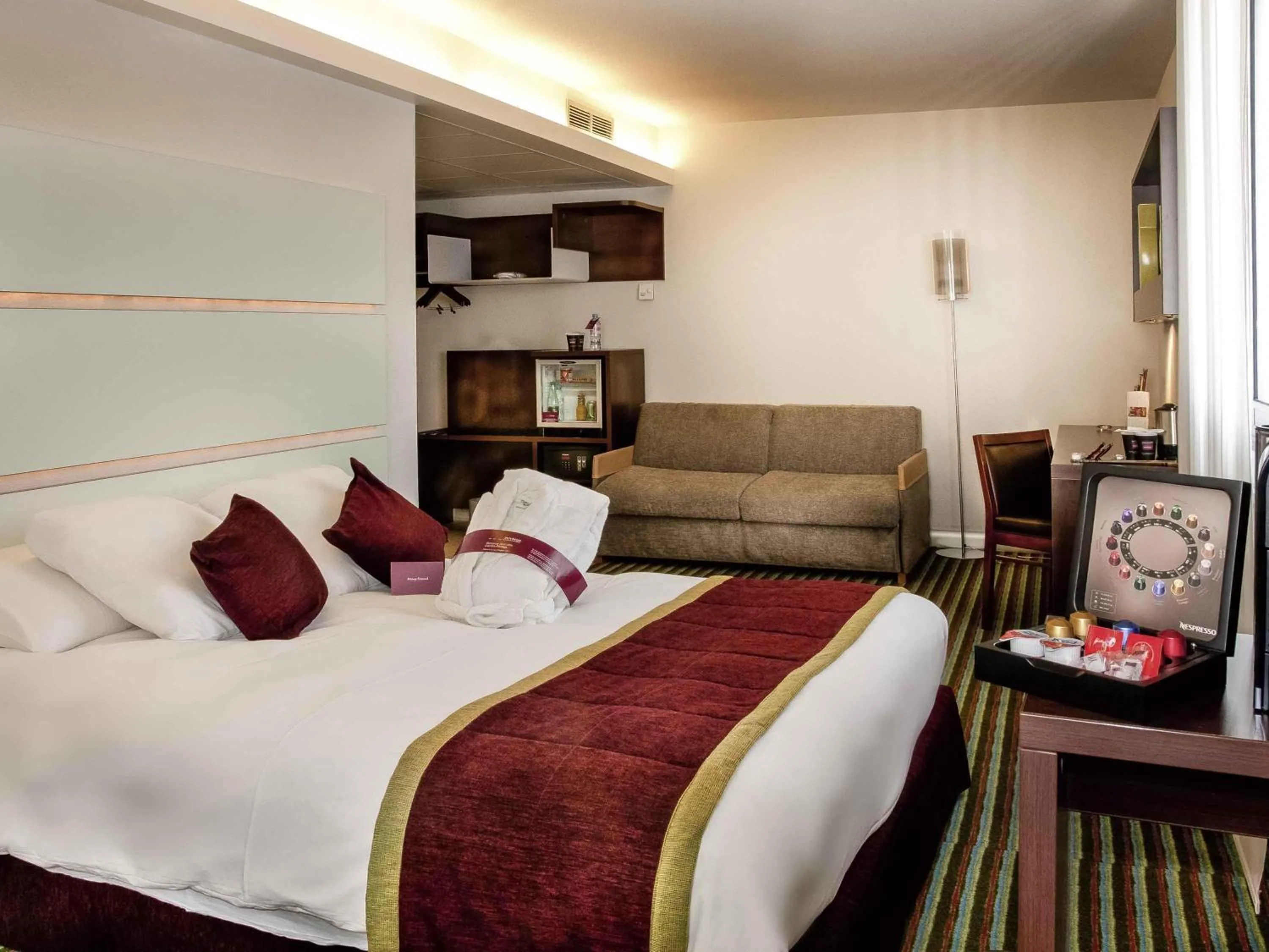 Bedroom, Bed in Mercure Paris Ivry Quai De Seine