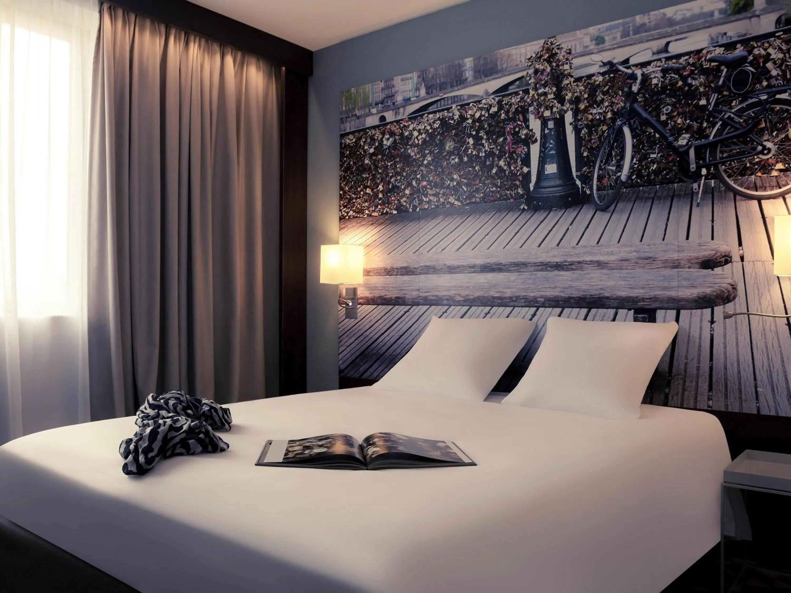 Bedroom, Bed in Mercure Paris Ivry Quai De Seine