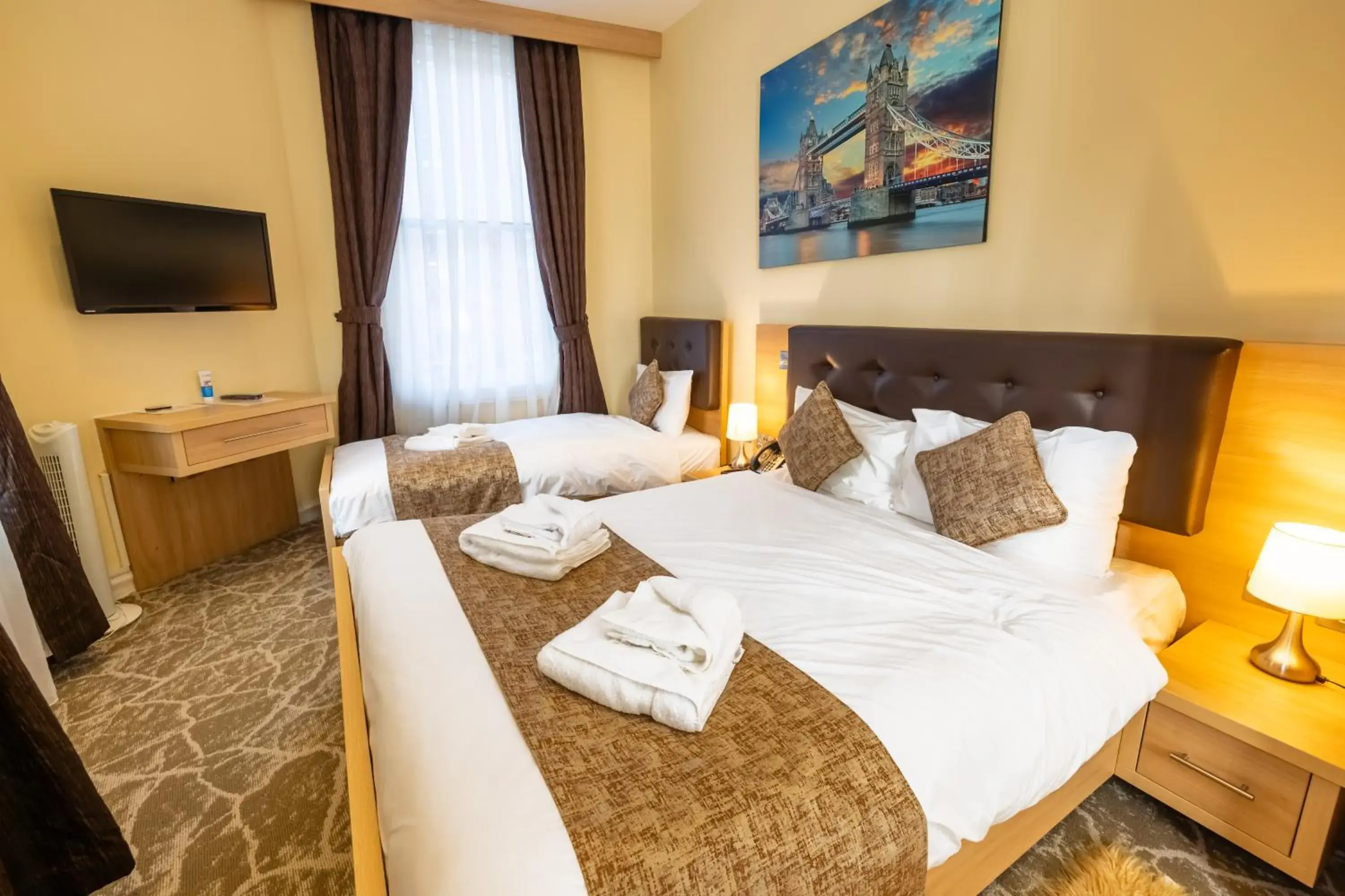 Triple Room in The Shoreditch Inn Triple Room in The Shoreditch Inn