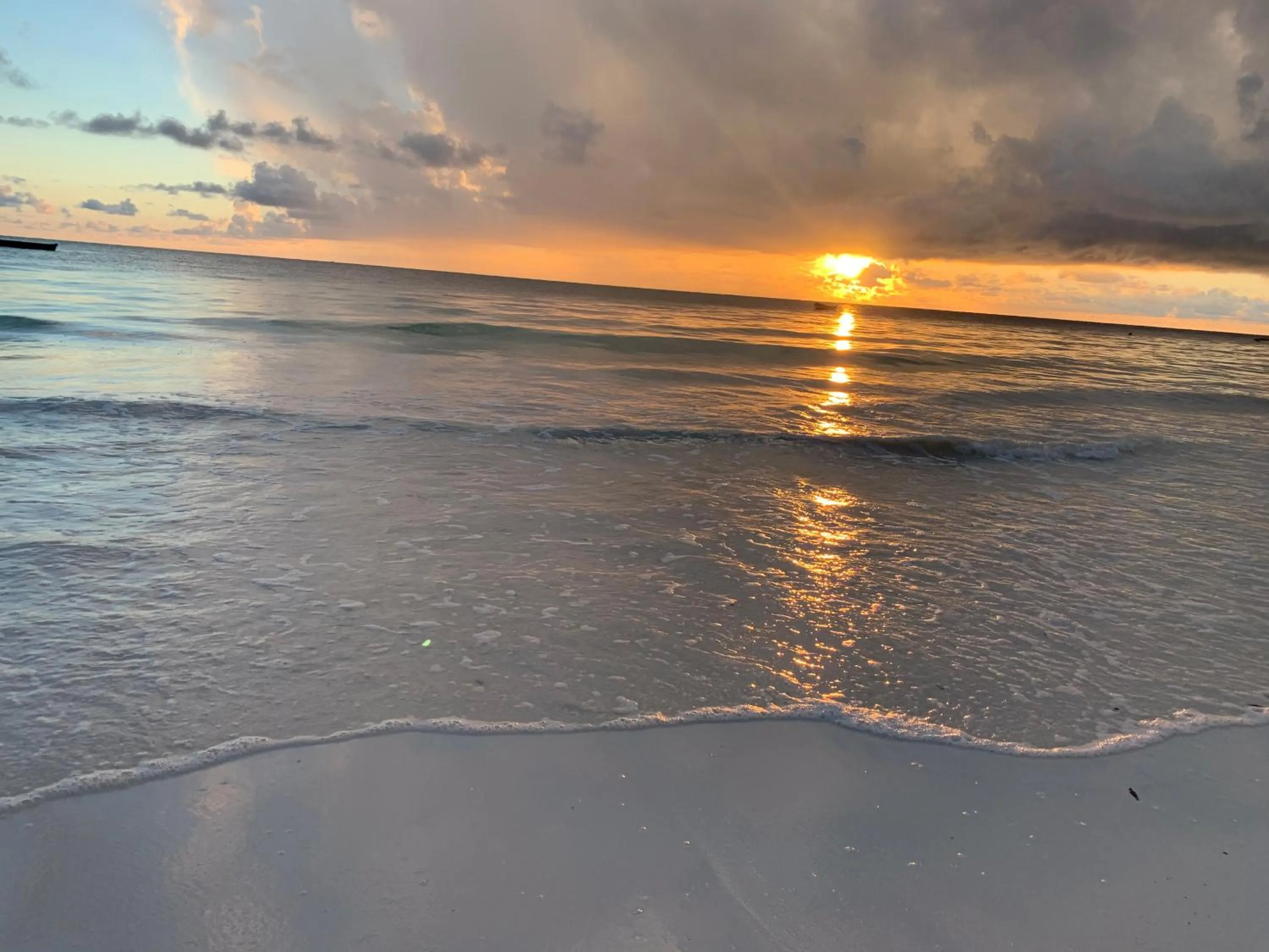 The African Paradise Beach Hotel