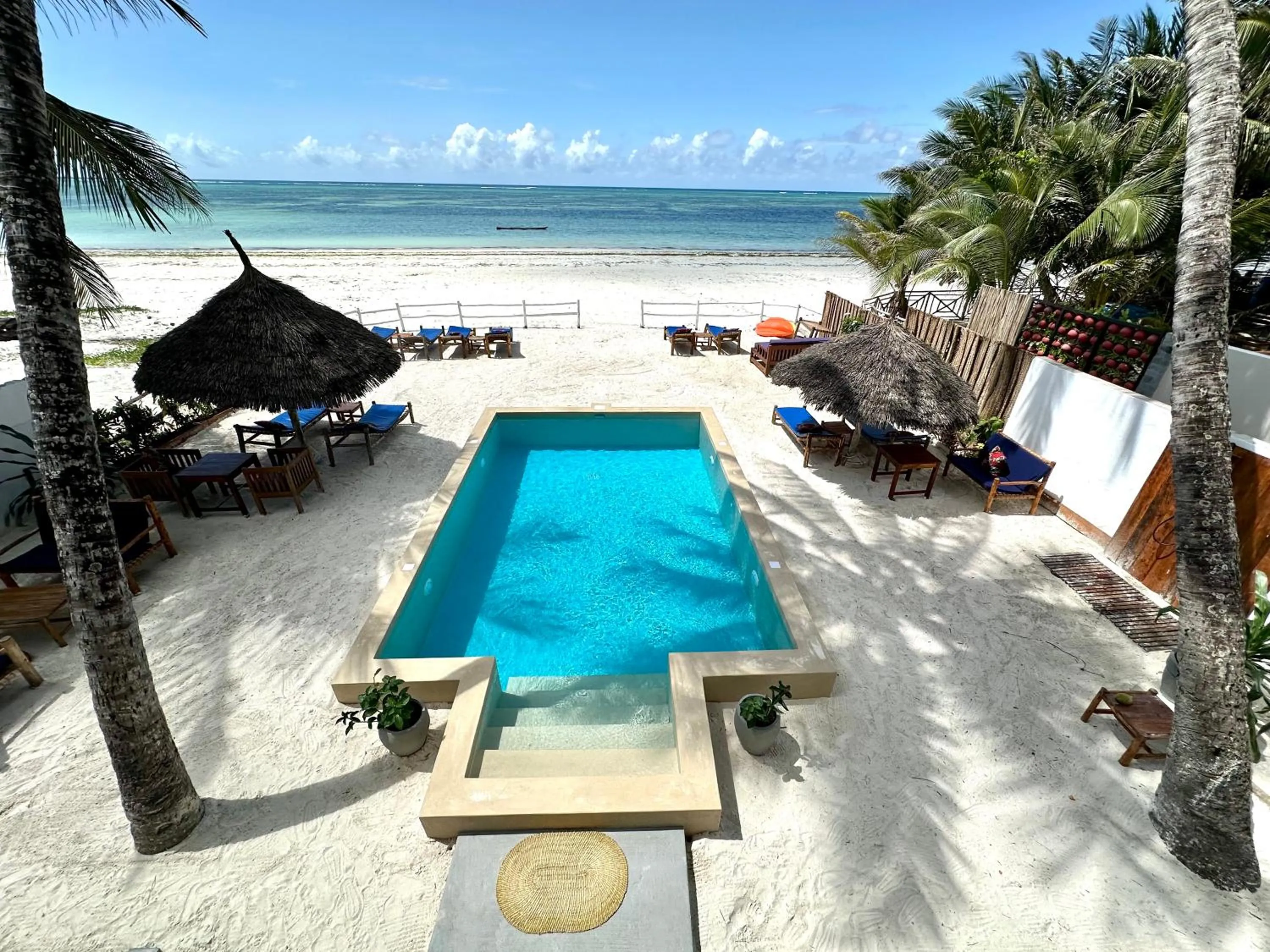 The African Paradise Beach Hotel