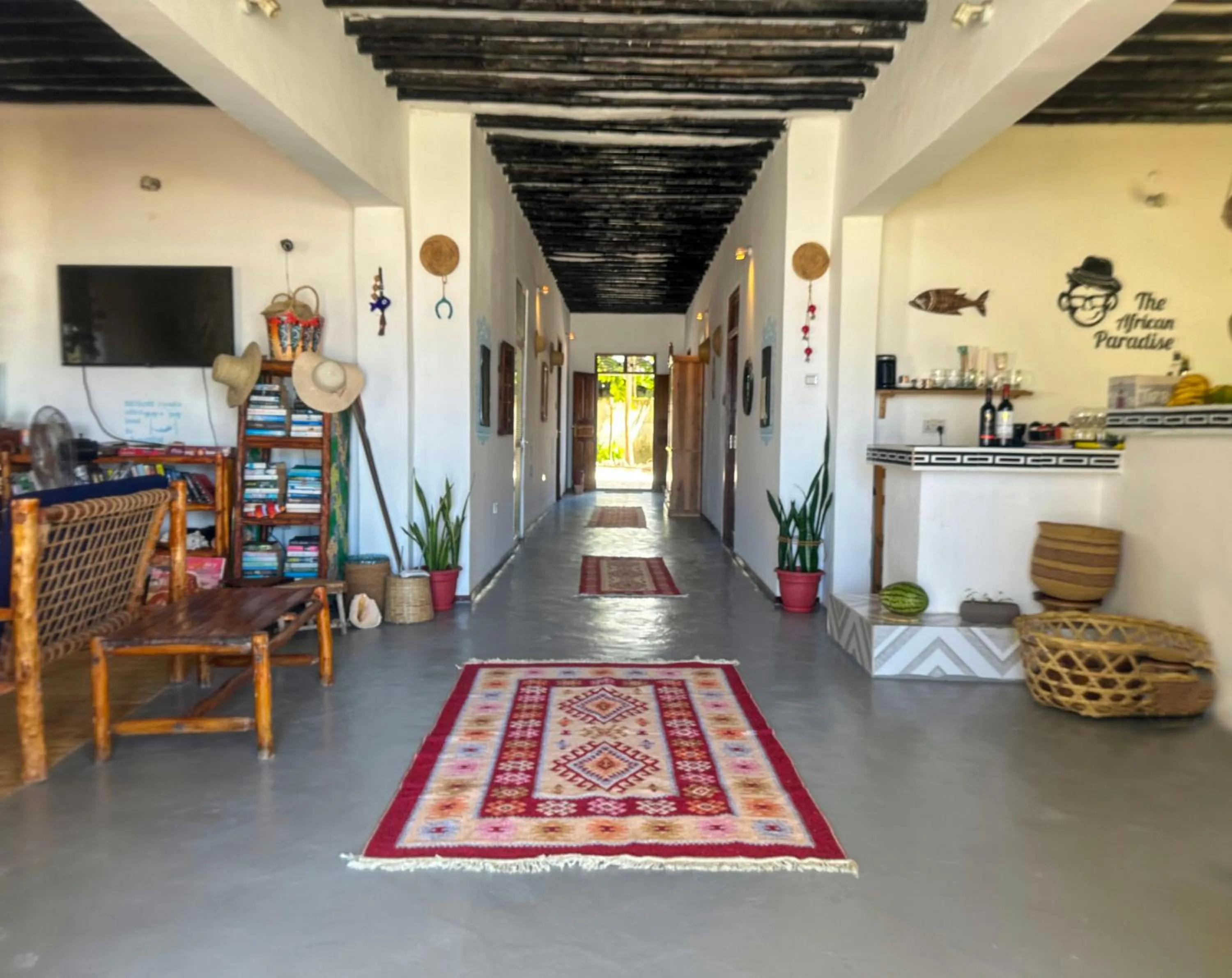 TV and multimedia in The African Paradise Beach Hotel