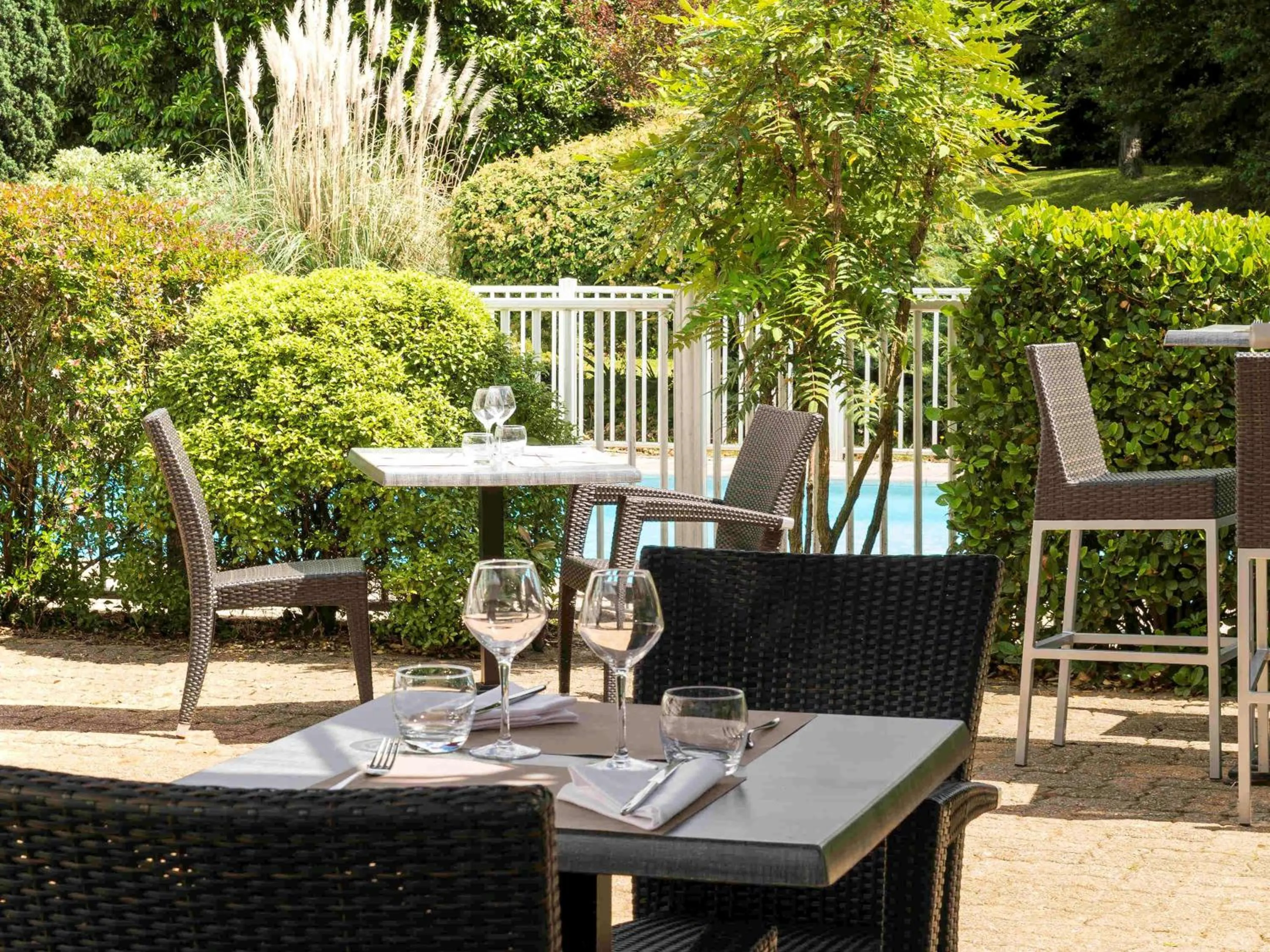 Restaurant/places to eat in Mercure Paris Le Bourget Aeroport