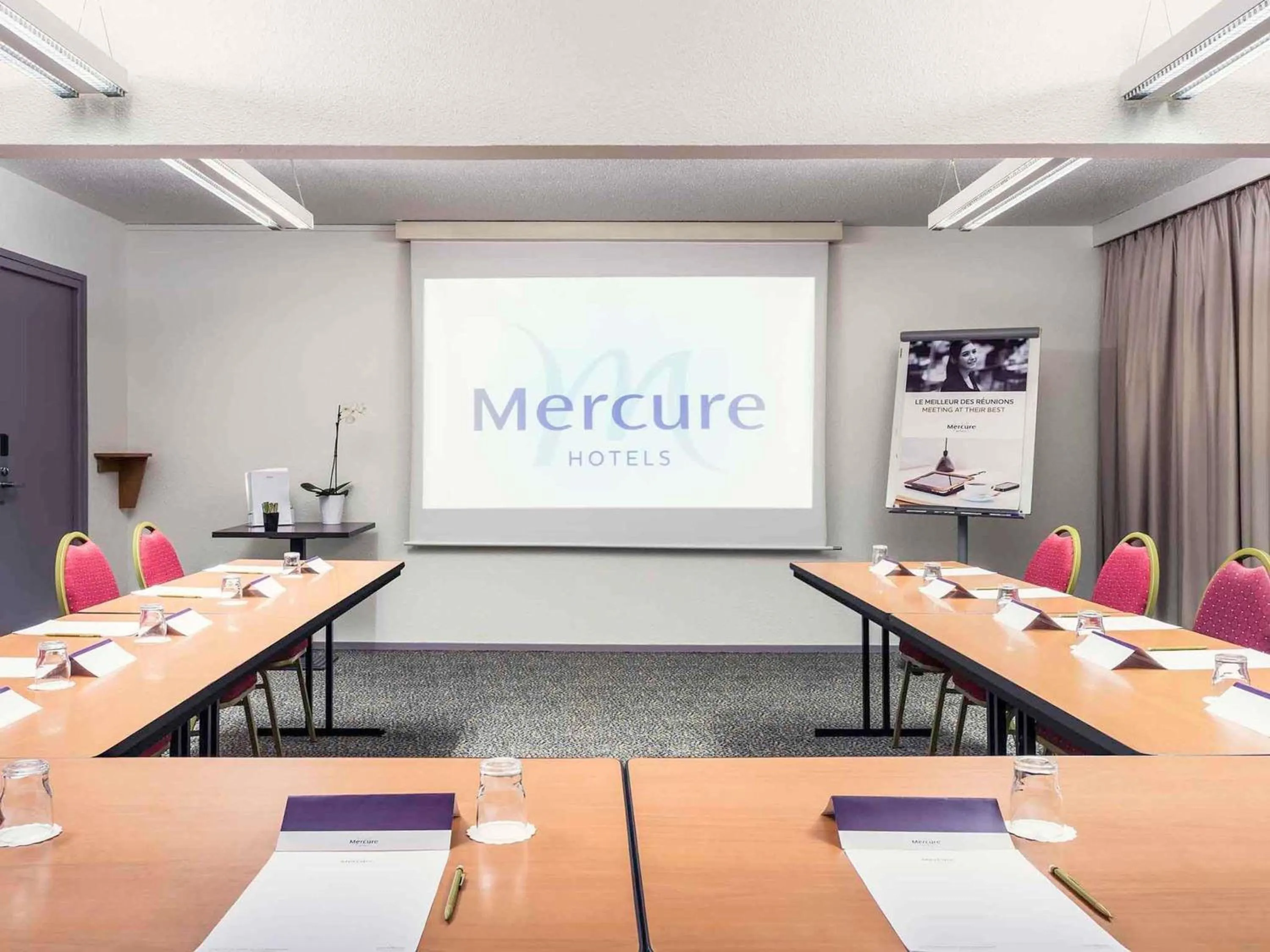 Meeting/conference room in Mercure Paris Le Bourget Aeroport