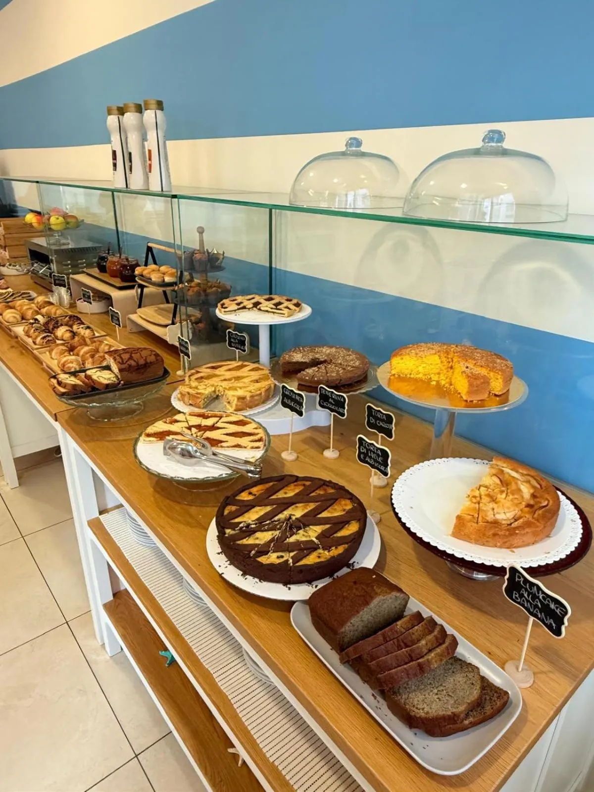 Food and drinks in Hotel Berenice