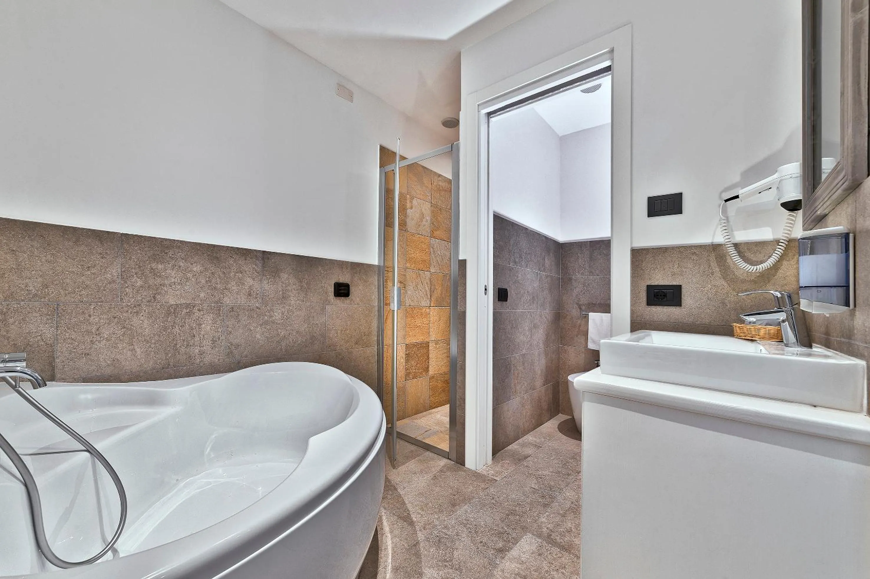 Bathroom in Hotel Terme Belsoggiorno