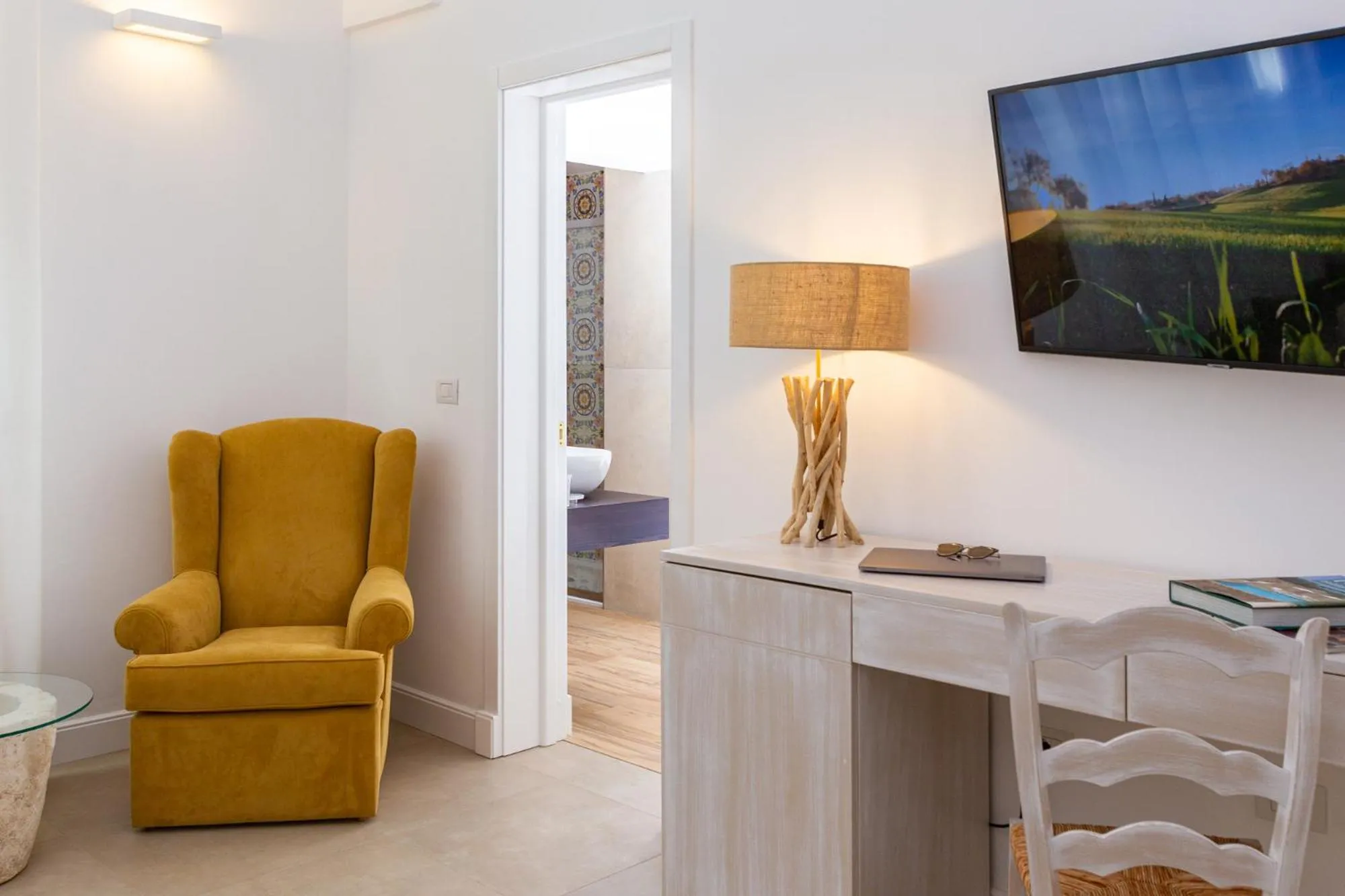 TV and multimedia in Palazzo Marini B&B di Charme