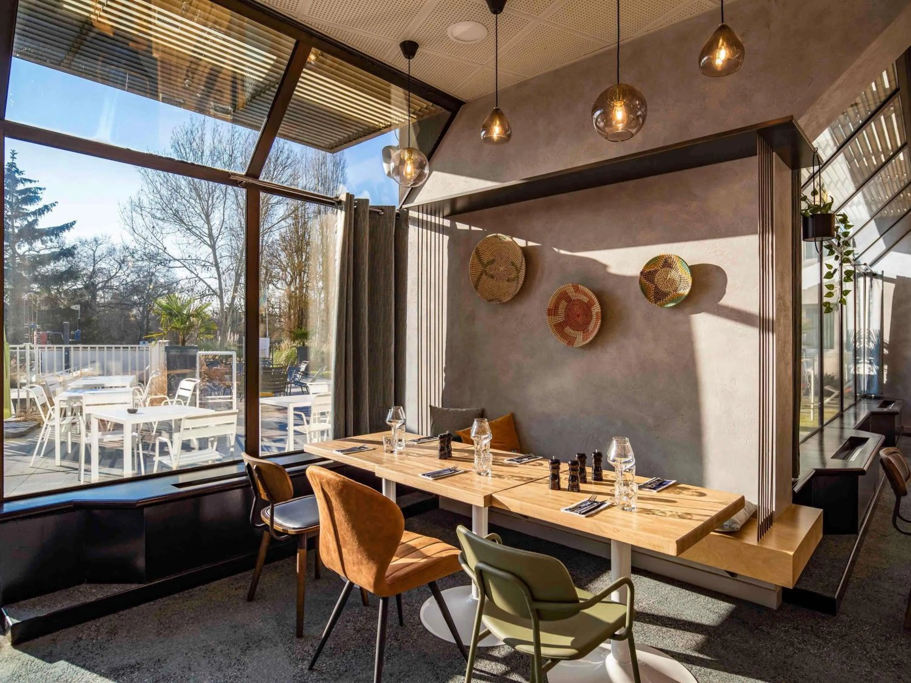 Restaurant/places to eat in Novotel Le Mans