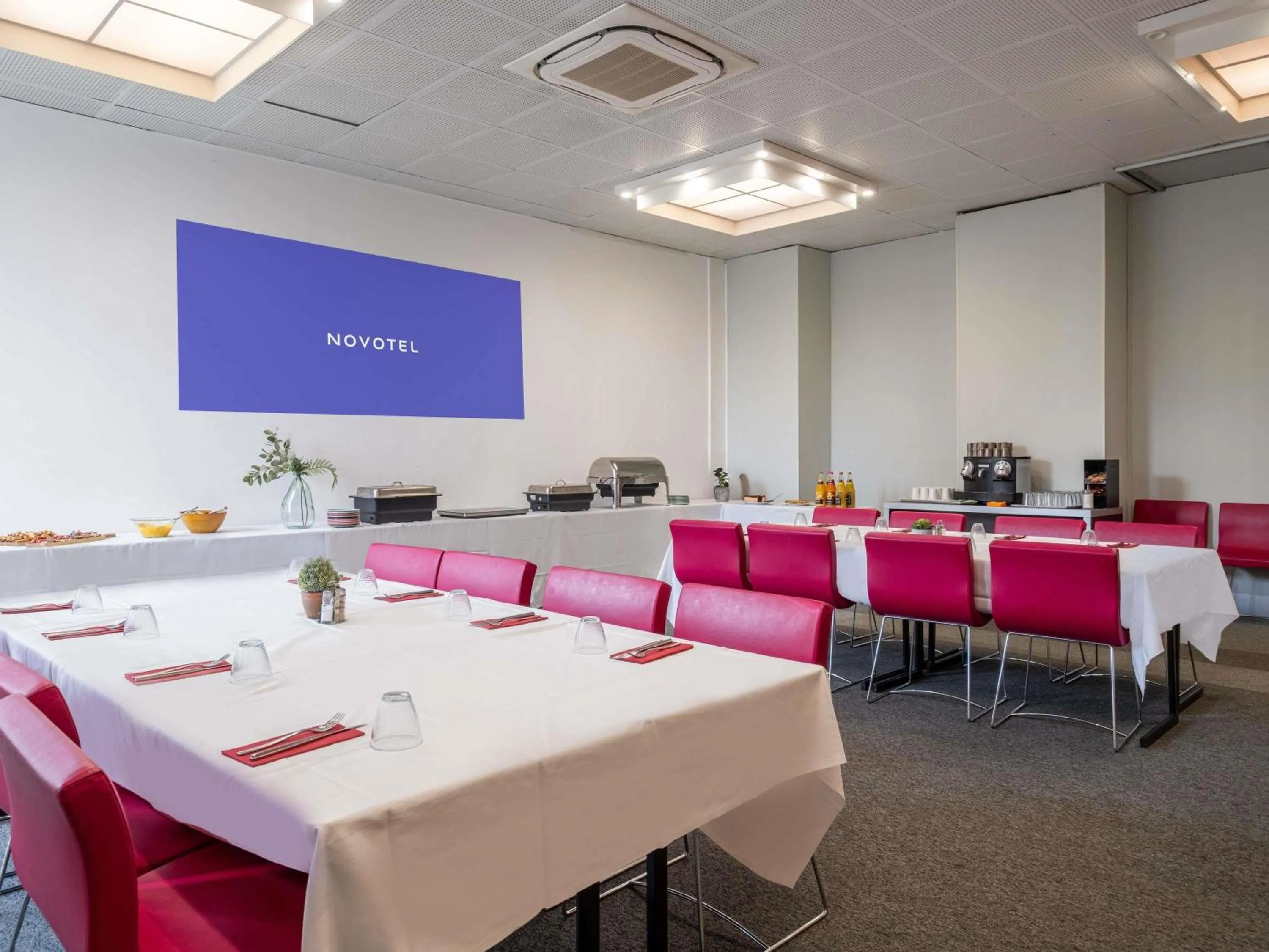 Meeting/conference room in Novotel Le Mans