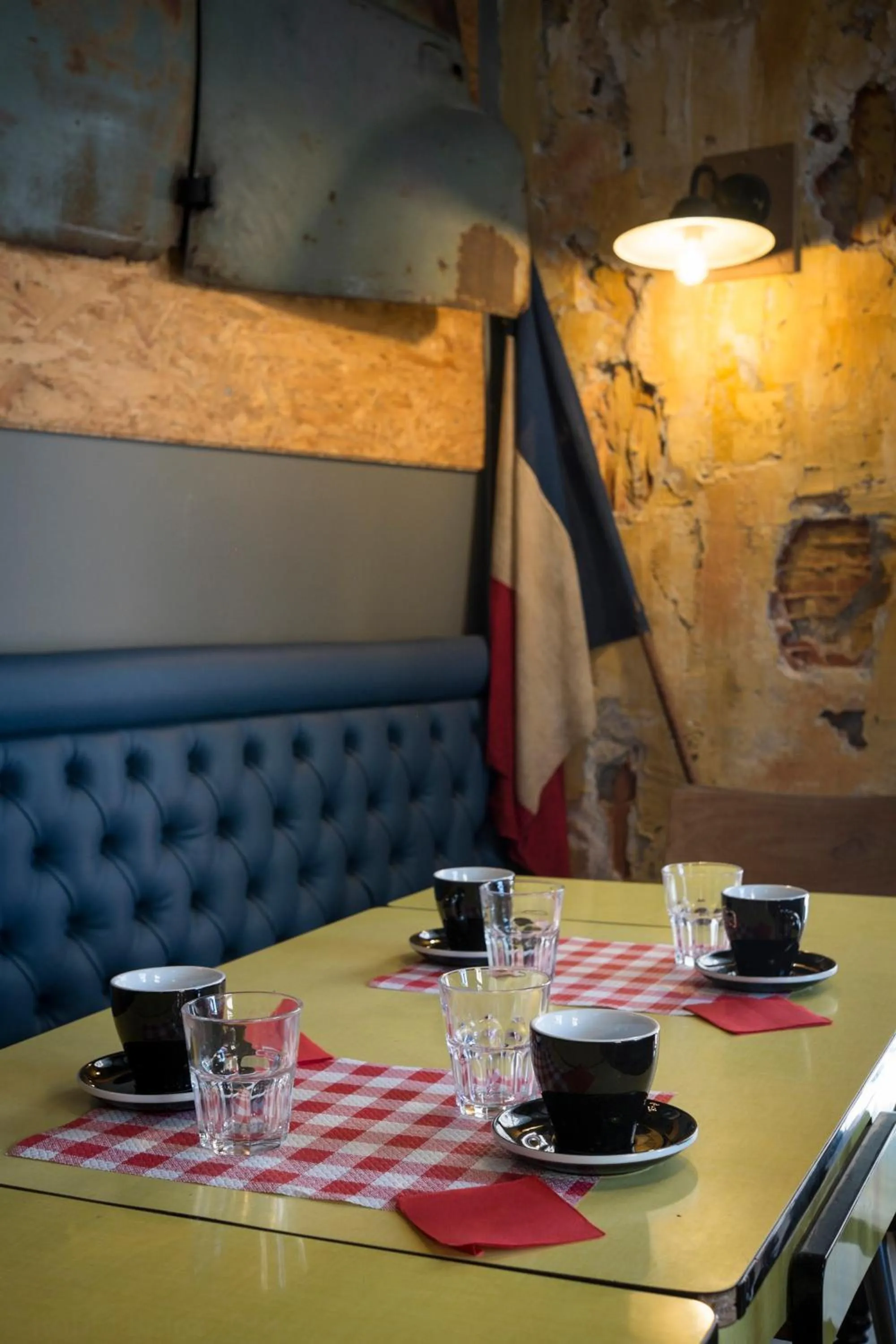 Restaurant/places to eat in Hôtel Le G (ex Le Genève)