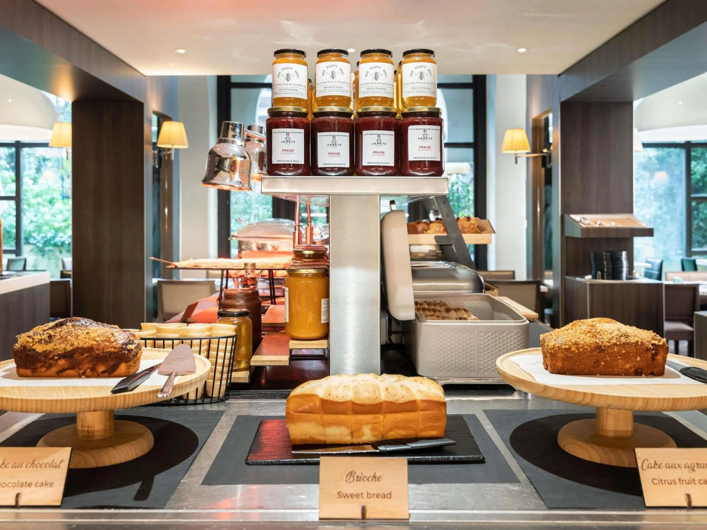 Property building in Mercure Paris Porte De Versailles Expo