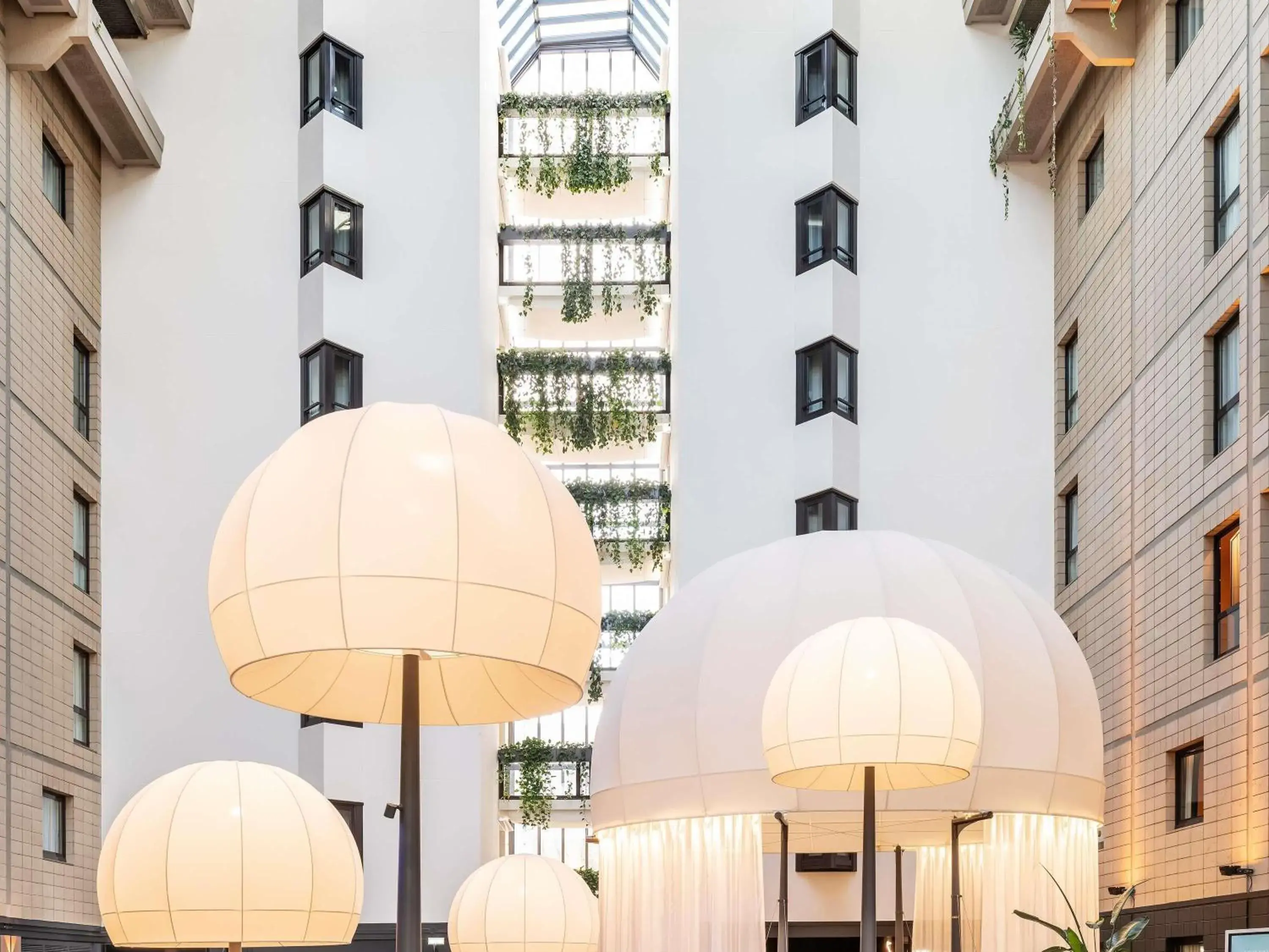 Property building in Mercure Paris Porte De Versailles Expo Property building in Mercure Paris Porte De Versailles Expo