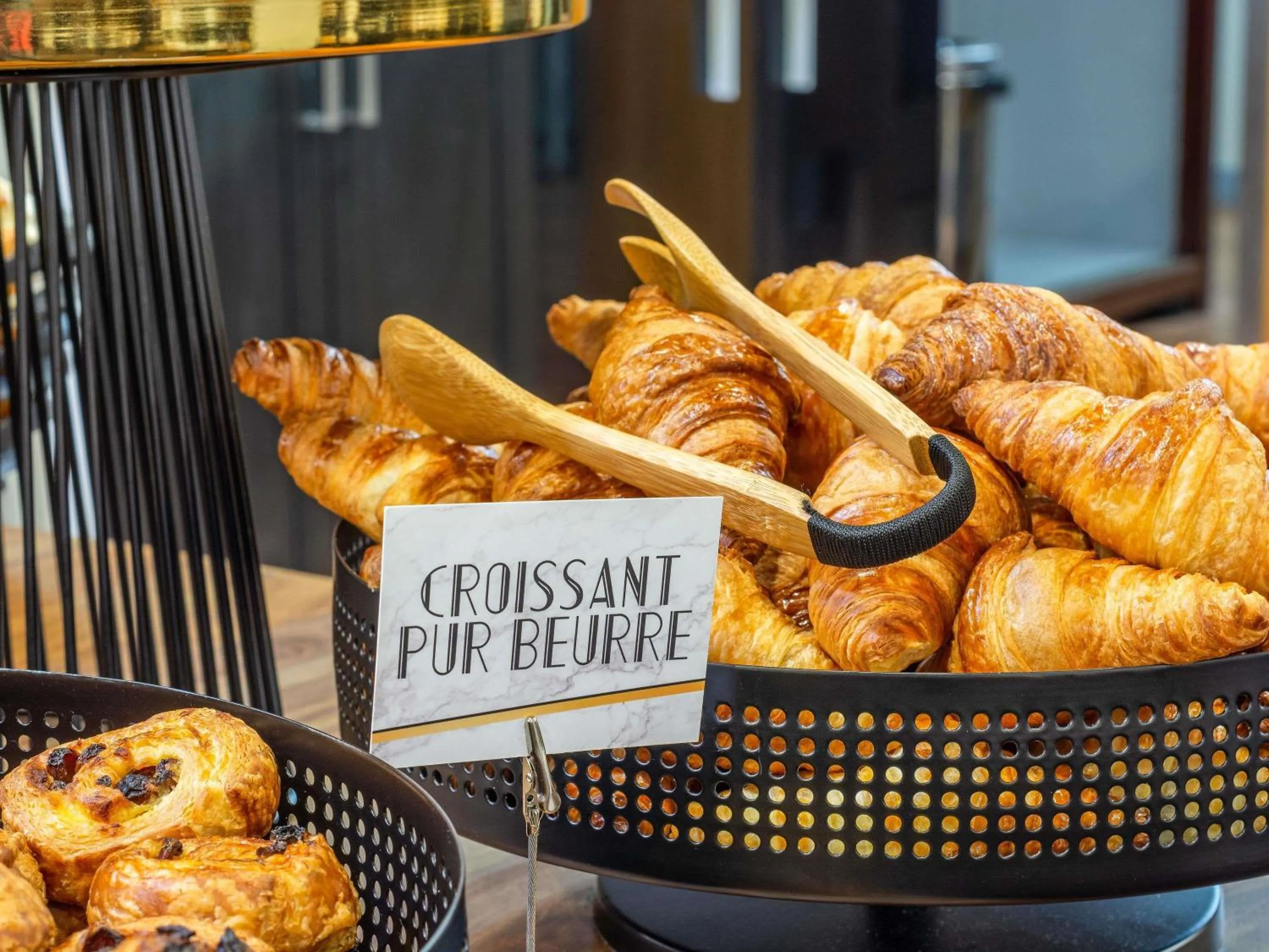 Breakfast in Mercure Paris Porte De Versailles Expo