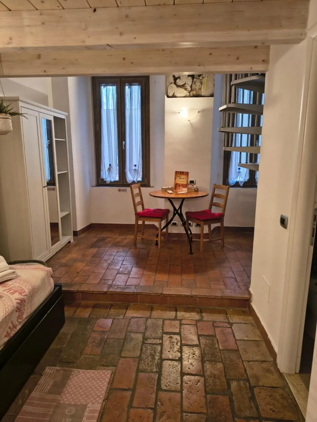 Seating area in Sesta Strada