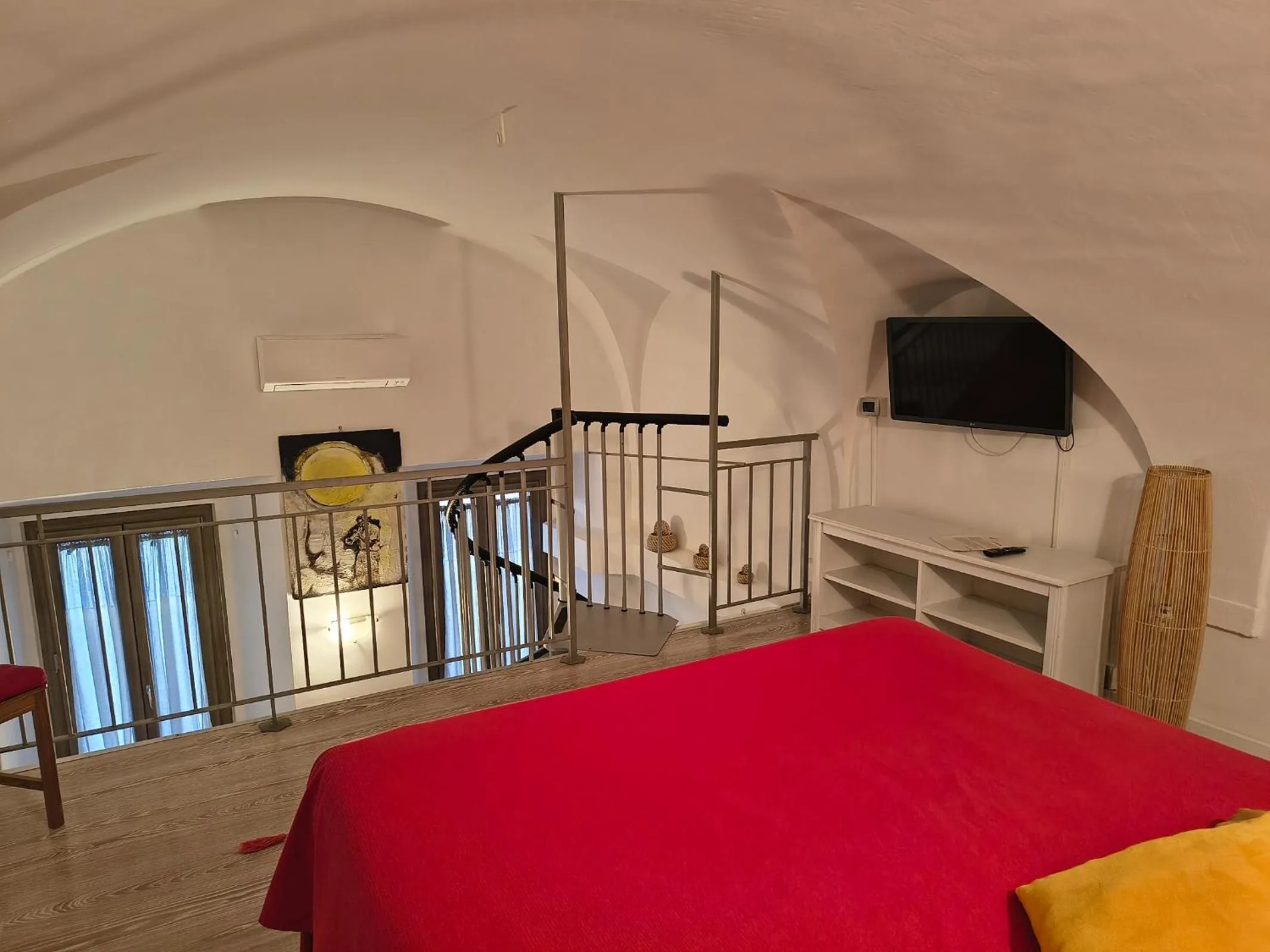 Photo of the whole room, Bed in Sesta Strada