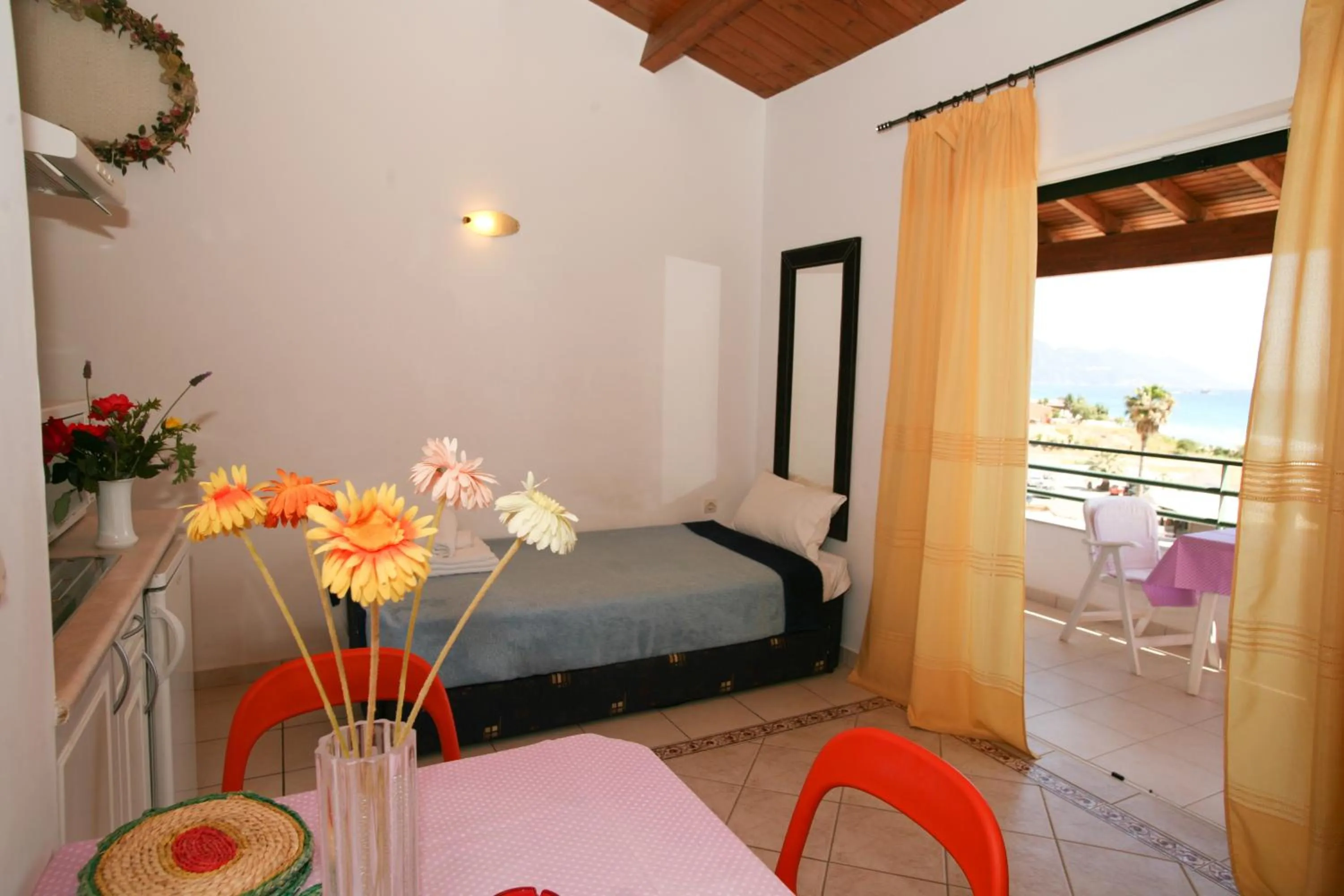 Day, Bed in Glyfada Gorgona Apartments