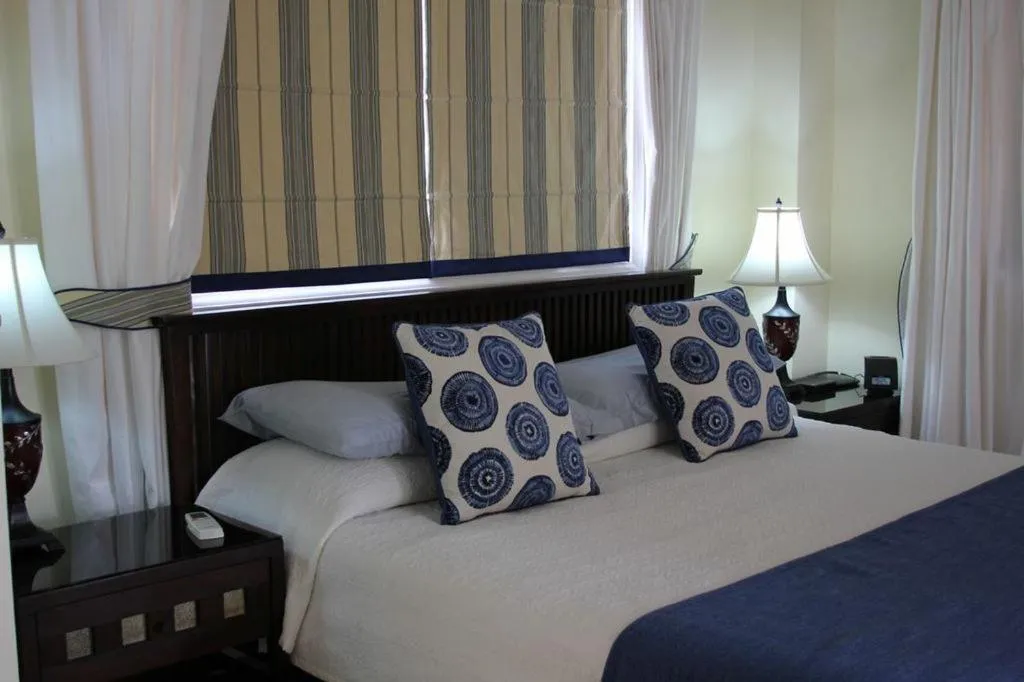 Bedroom, Bed in White Sands Beach Condos