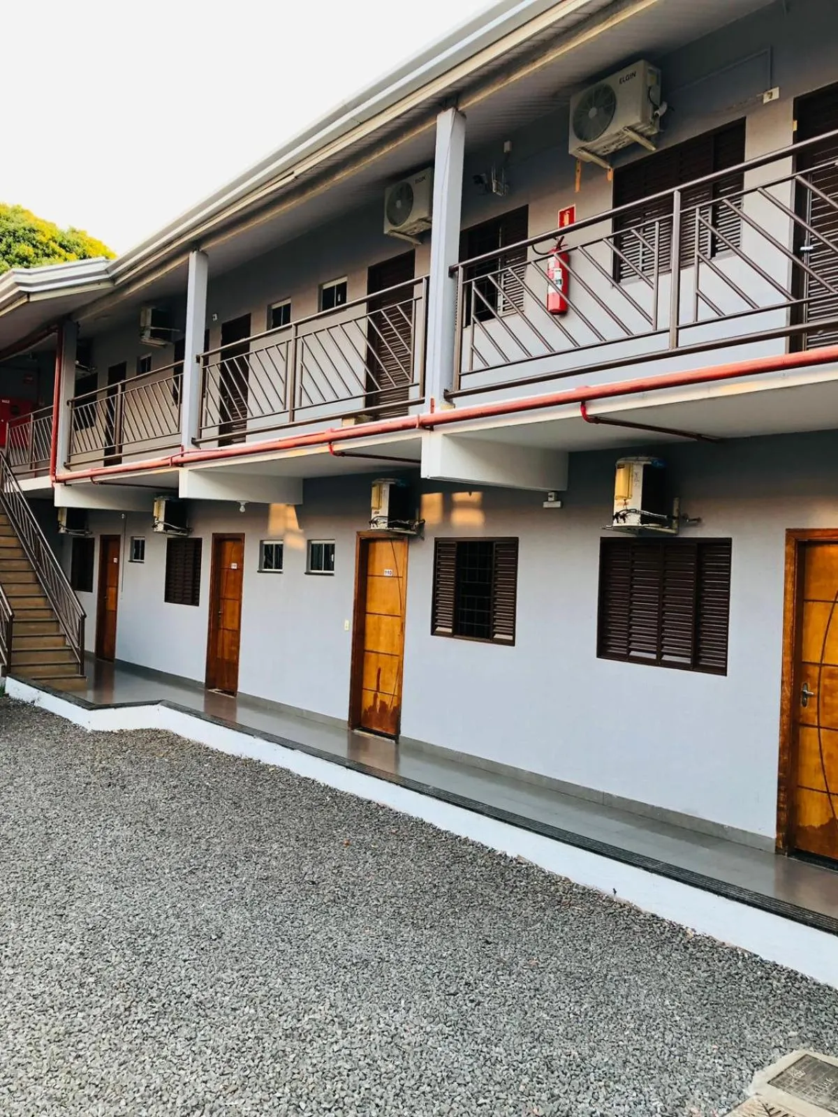 Hotel 2 Irmãos