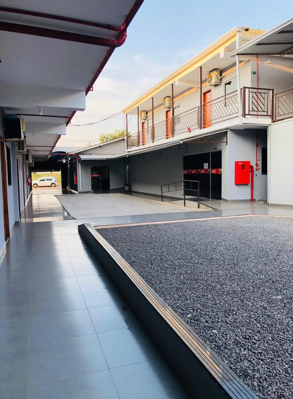 Hotel 2 Irmãos