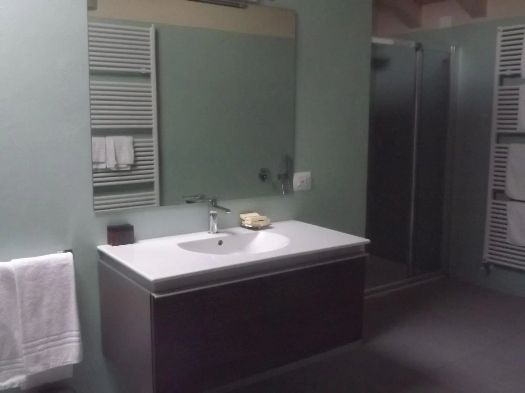 Shower in Hotel Bersè