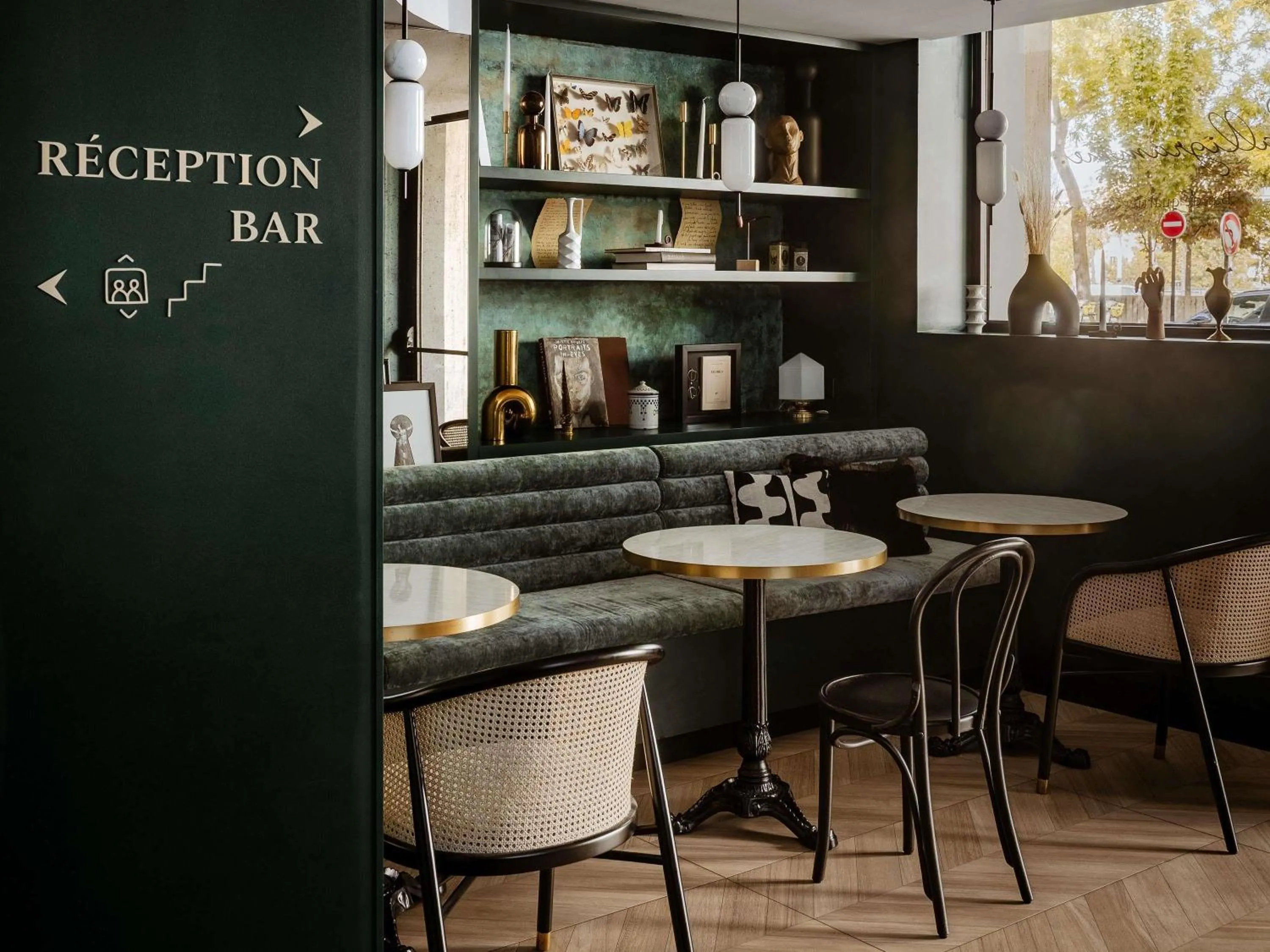 Property building in Mercure Paris Tour Eiffel Pont Mirabeau