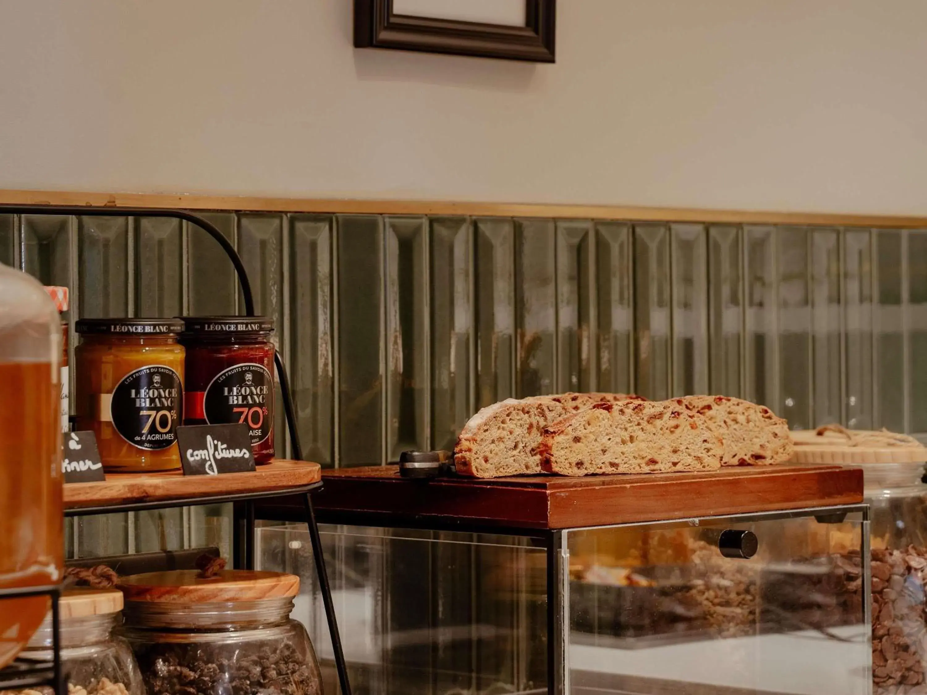 Breakfast in Mercure Paris Tour Eiffel Pont Mirabeau Breakfast in Mercure Paris Tour Eiffel Pont Mirabeau