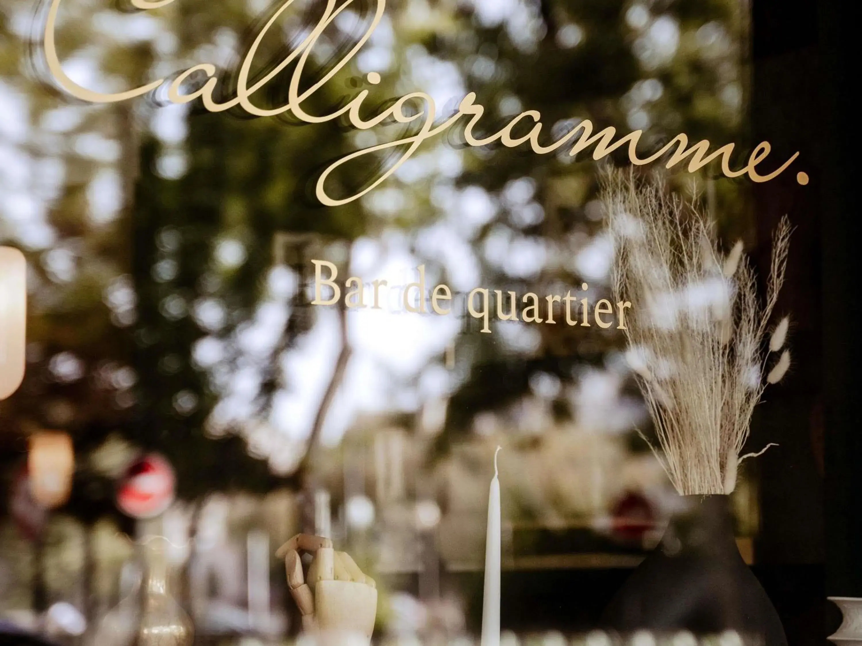 Lounge or bar in Mercure Paris Tour Eiffel Pont Mirabeau Lounge or bar in Mercure Paris Tour Eiffel Pont Mirabeau