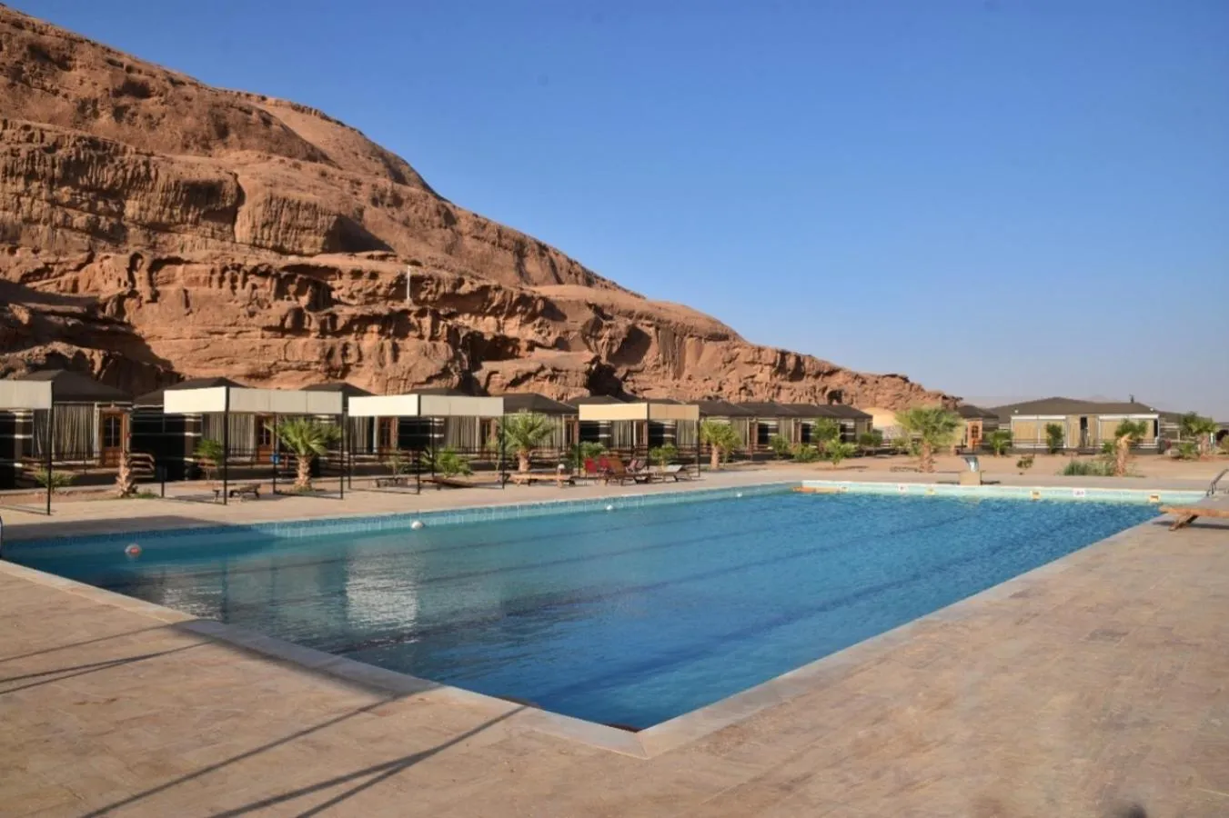 Swimming pool in Al Sultana Luxury Camp