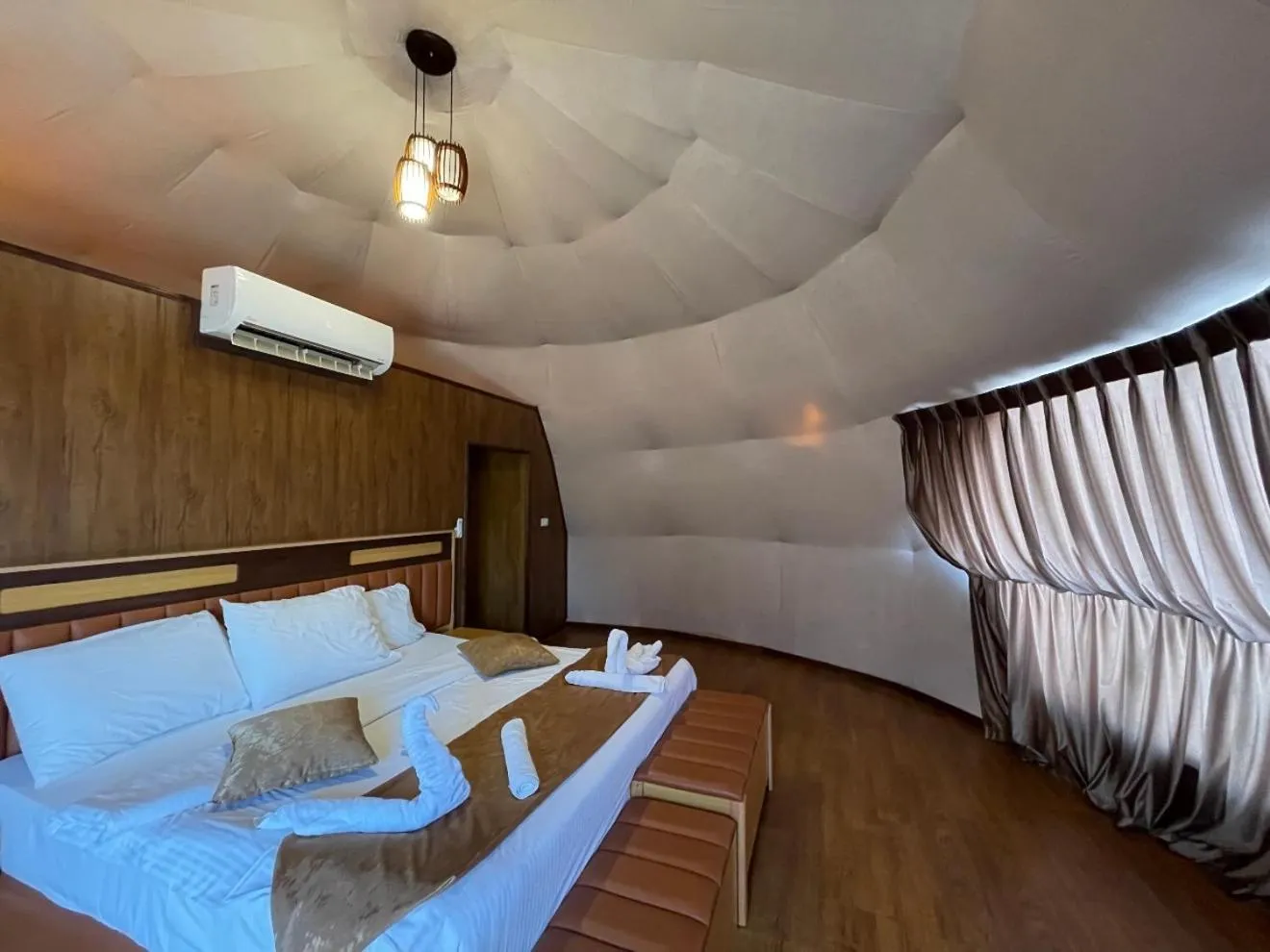 Photo of the whole room in Al Sultana Luxury Camp