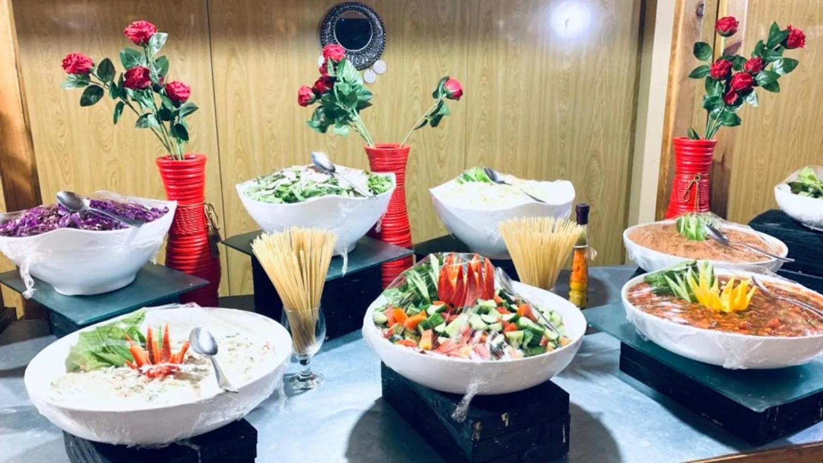 Food and drinks in Al Sultana Luxury Camp