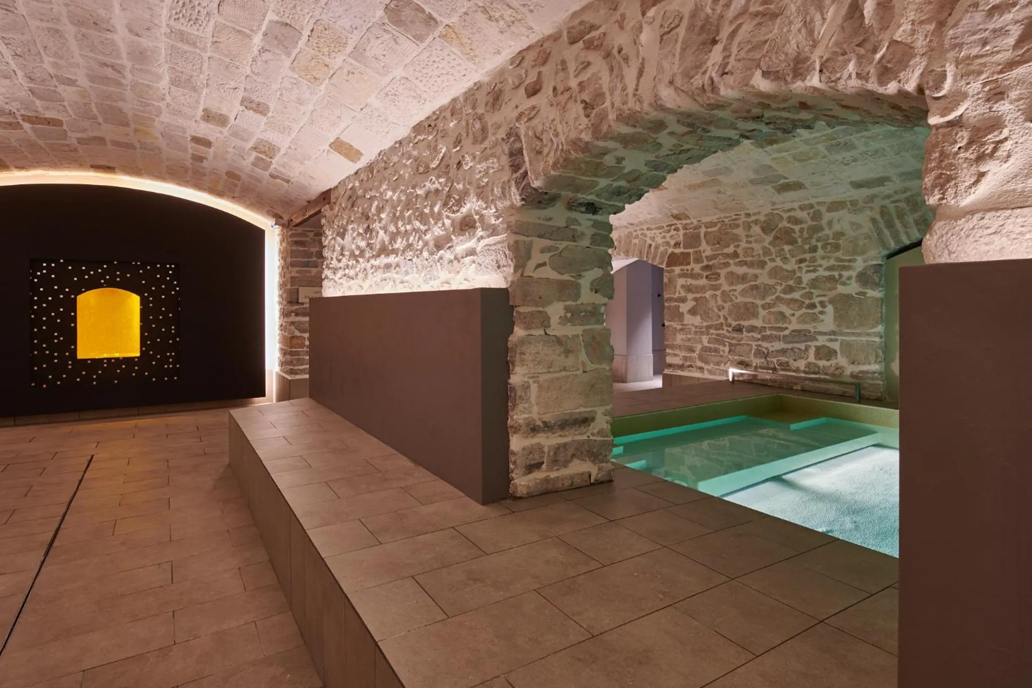 Spa and wellness centre/facilities in Hotel & Spa Vacances Bleues Le Splendid
