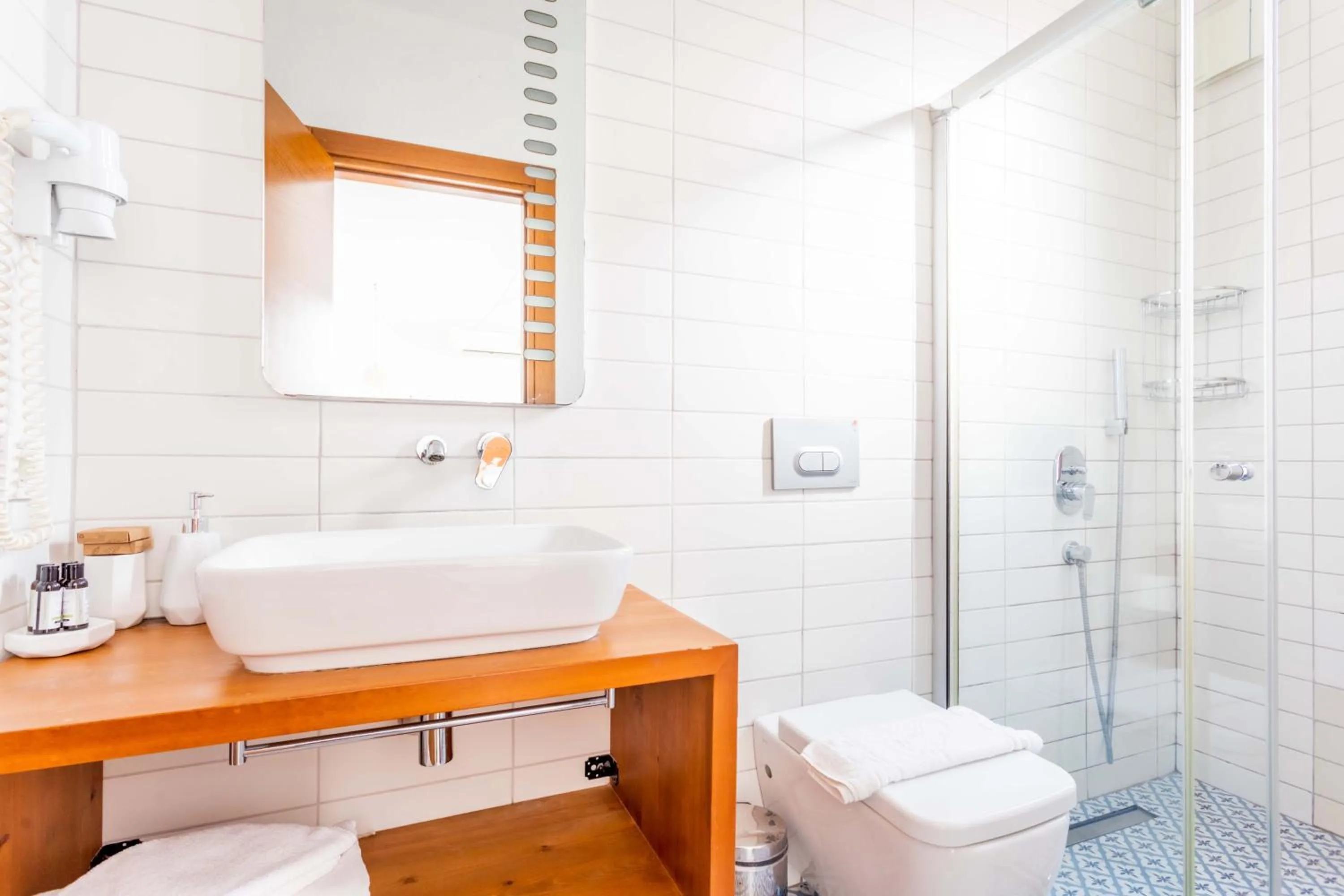 Bathroom in Mare Nostrum