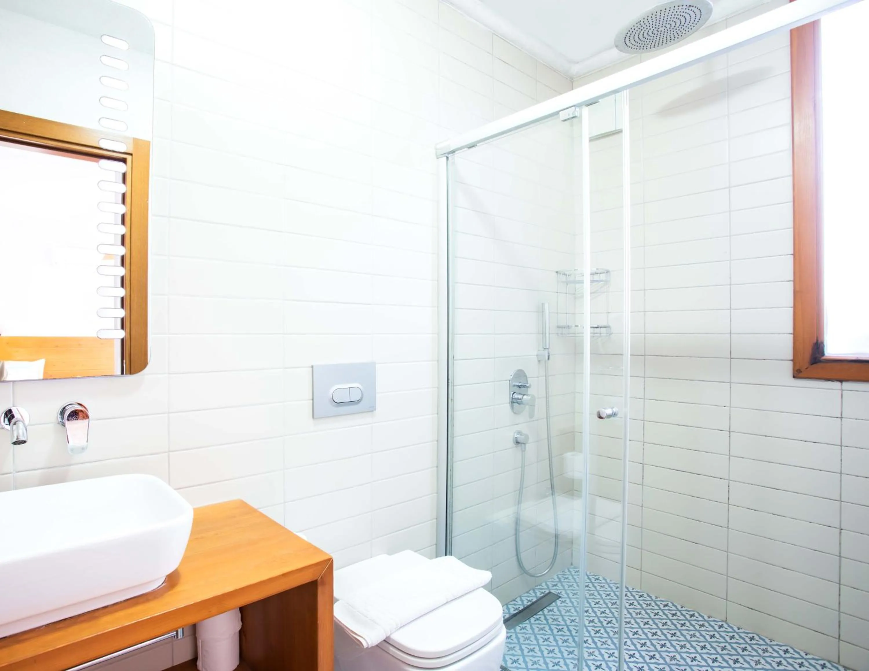 Bathroom in Mare Nostrum