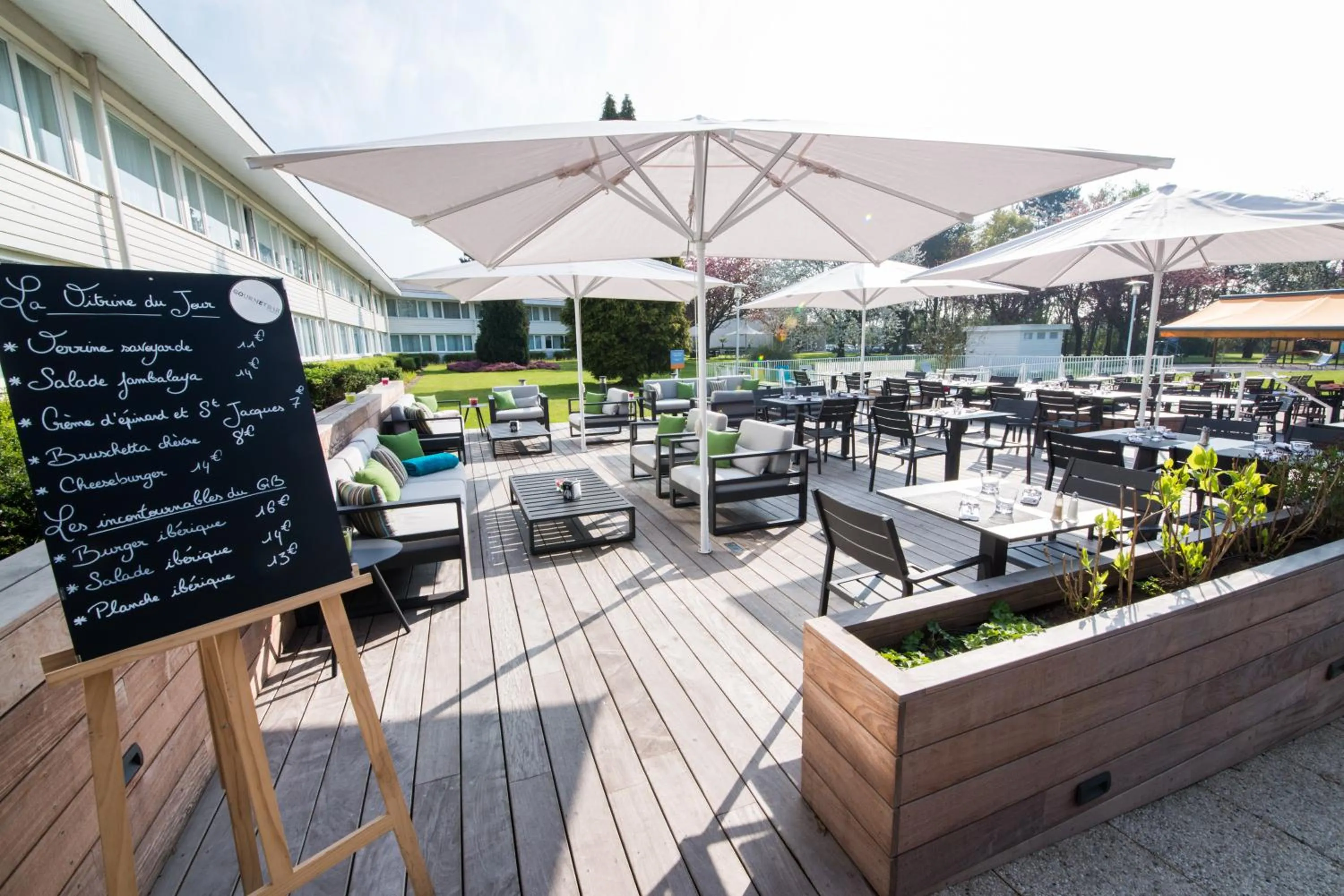 Restaurant/places to eat in Novotel Lille Aéroport