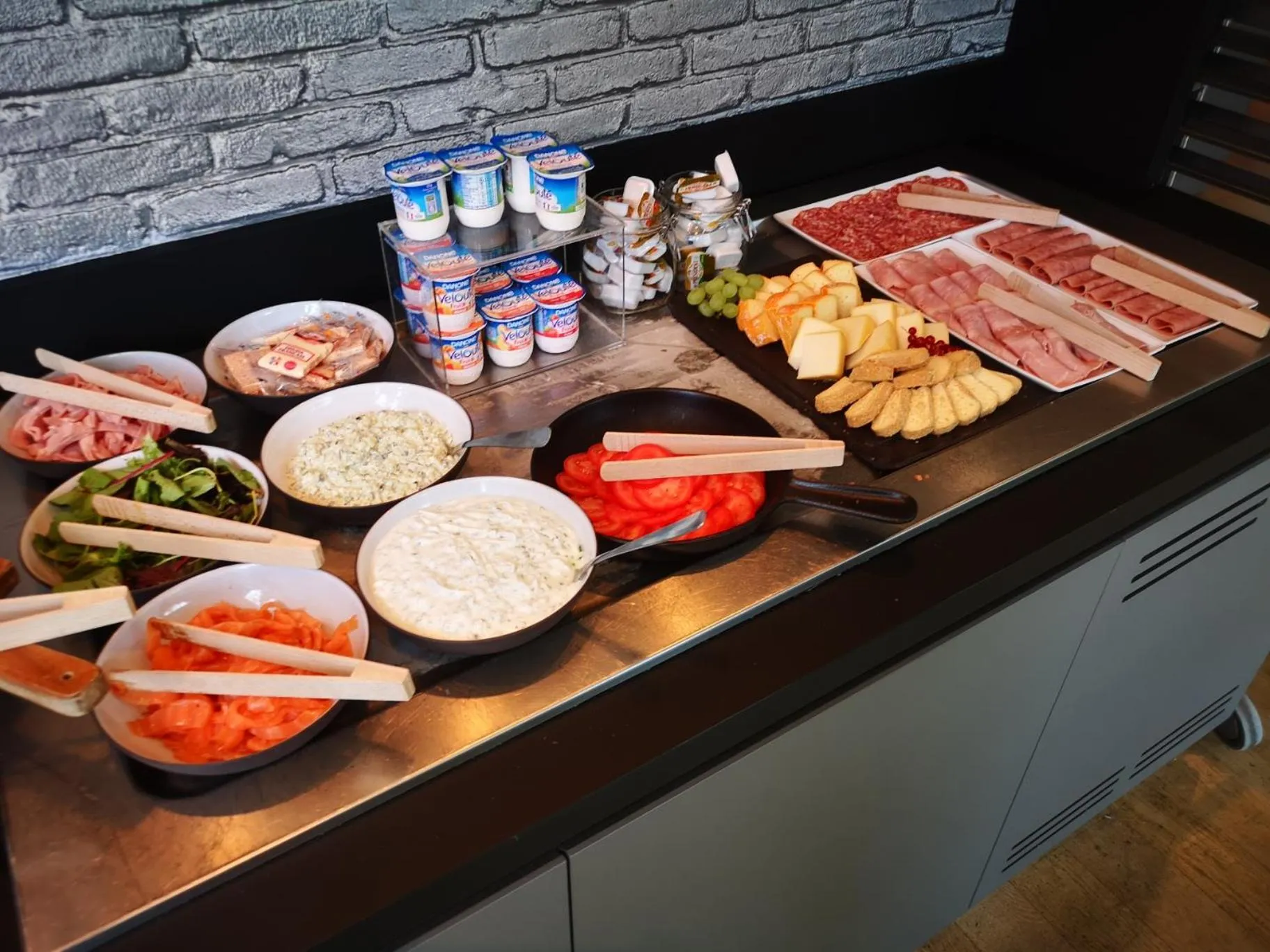 Restaurant/places to eat in Novotel Lille Aéroport